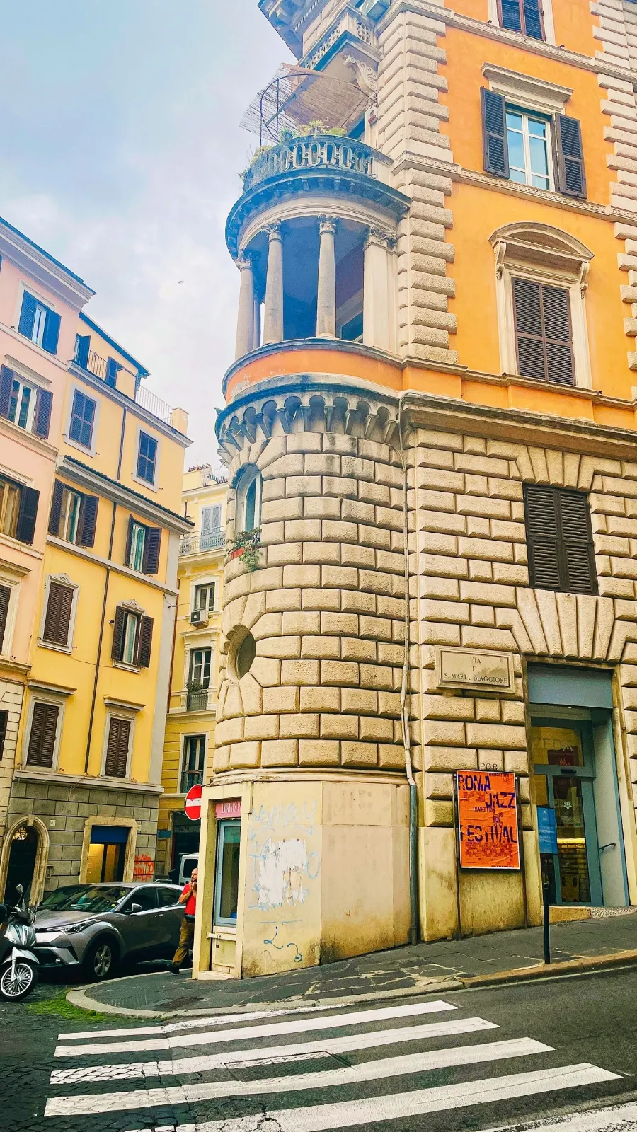 First Time in Rome travel guide: How to Move, What to Miss, Where to Stay - best neighborhoods in rome to visit - best hidden gems in rome italy - most common mistakes in rome to avoid 