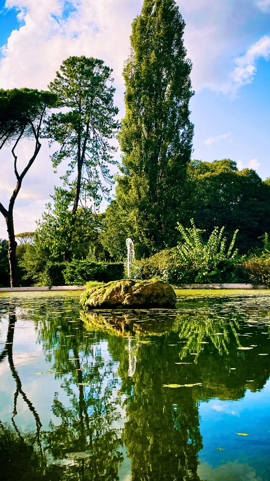 First Time in Rome travel guide: How to Move, What to Miss, Where to Stay - best neighborhoods in rome to visit - best hidden gems in rome italy - most common mistakes in rome to avoid 