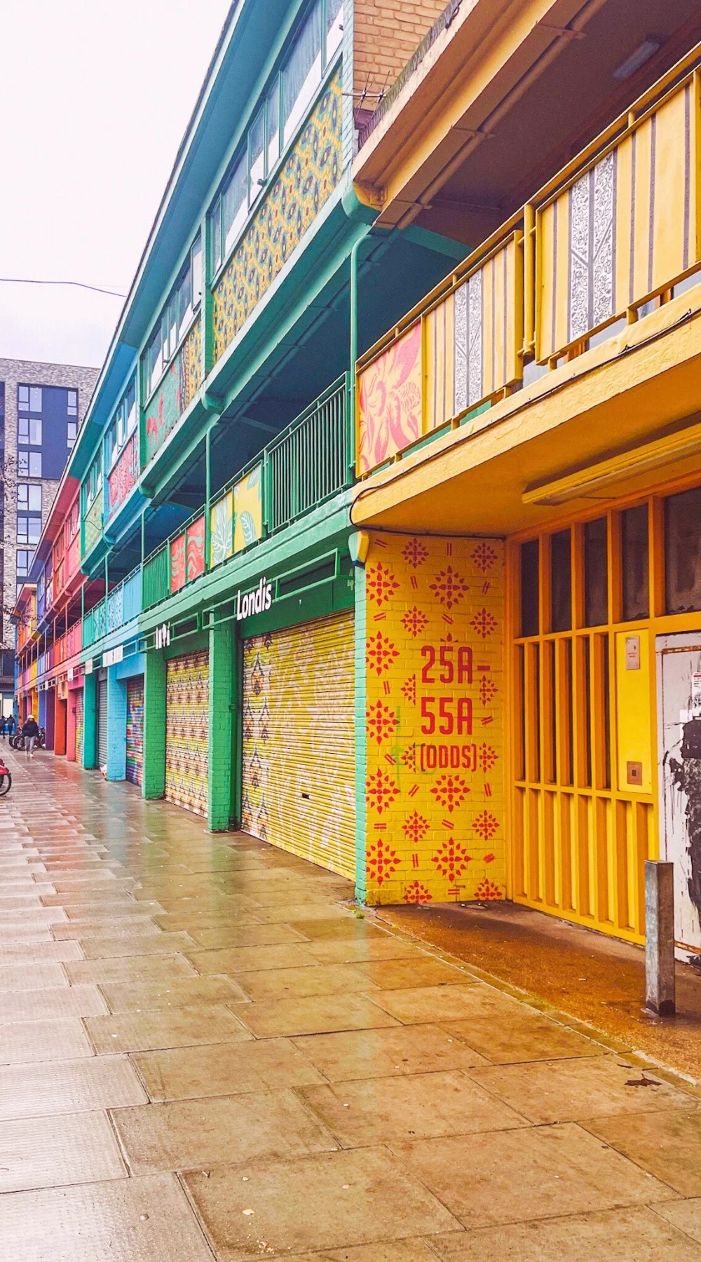 Aberfeldy Street poplar east london hidden gems - most colorful places in london sightseeing - most secret places near canary wharf london travel guide - london colorful streets