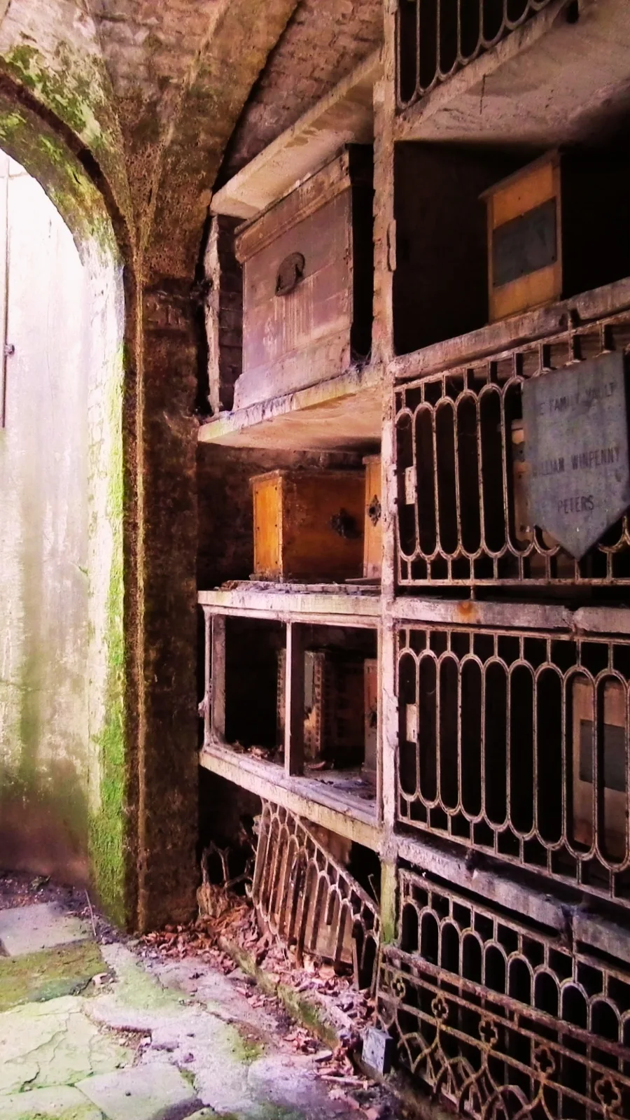 Unique Things to Do in London: Kensal Green Cemetery and Catacombs