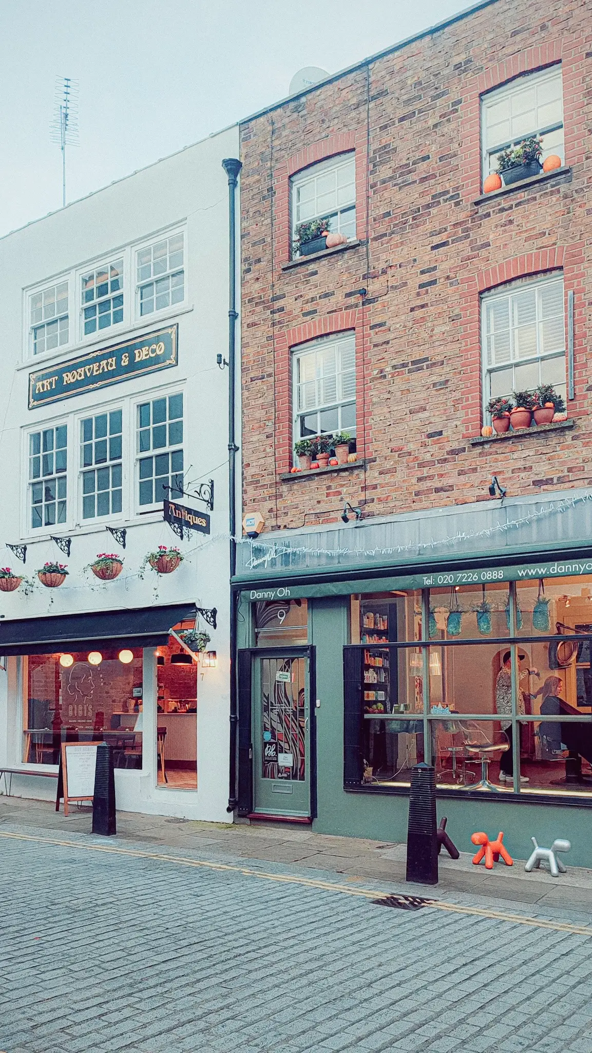 Best Hidden Gems in London: Camden Passage, Islington