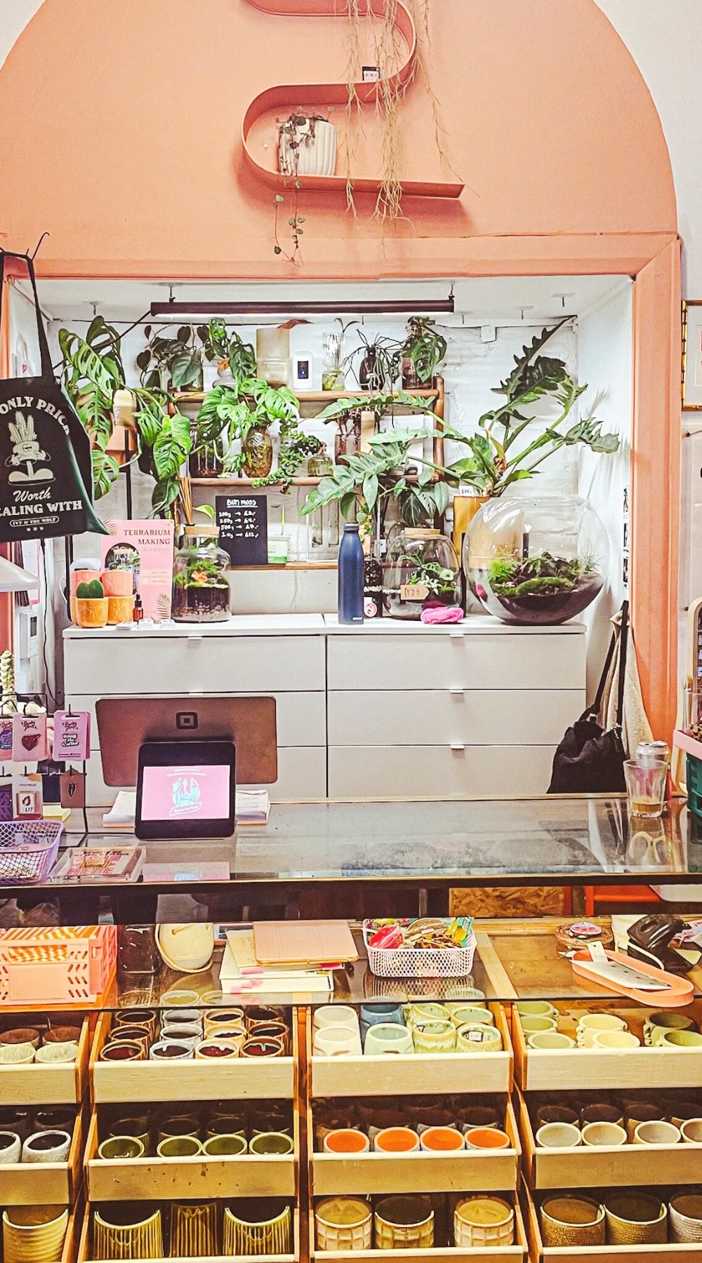 The Vaults Collective, A Magical Secret Cafe and Plant Shop - la mouche bakery - ivy and the wolf crystal palace - the vaults collective review london - best vegan cafes in london bakeries