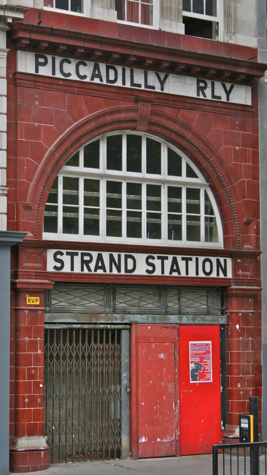 Old Disused Stations in London: Aldwych Station (Strand)