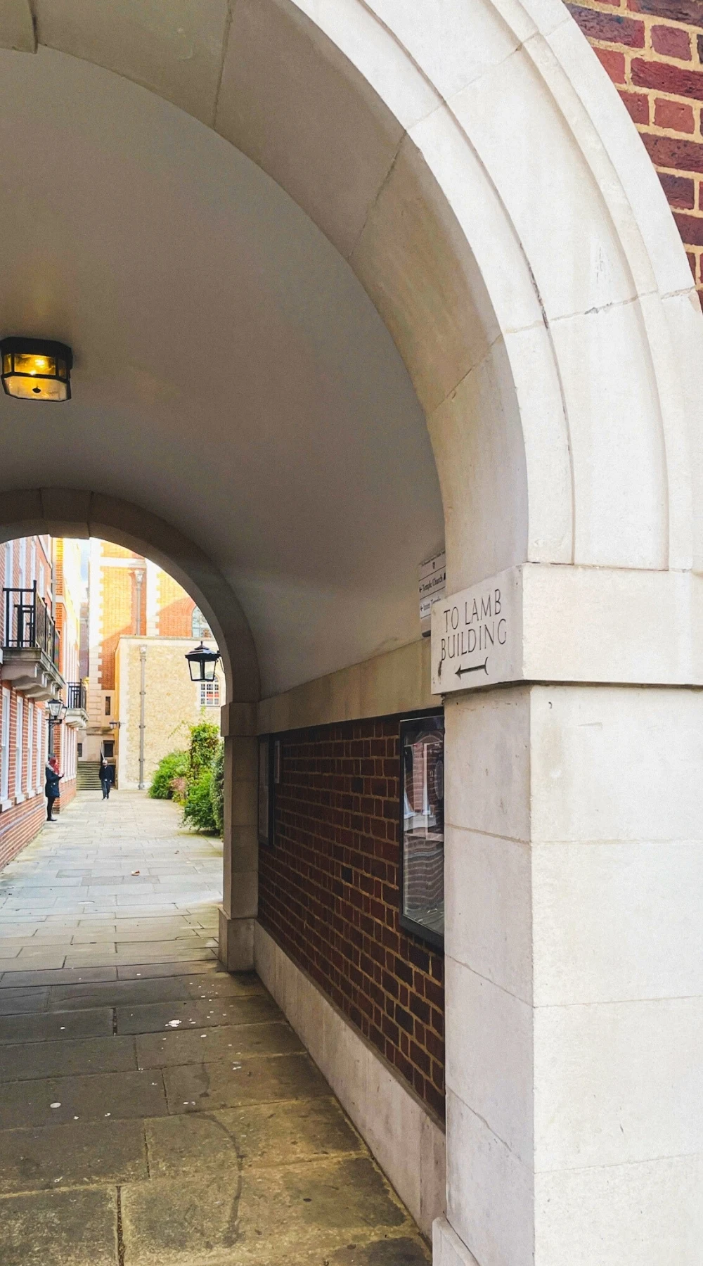 how to visit inner temple gardens london hidden gems - elm court, pump court, fountain court, temple church, hare court and hands of justice sculpture, fig tree court, elm court sundial and armillary sphere city of london, middle temple hall and gardens - medieval historical sites in london - lincoln's inn chapel, maughan library, fleet street - secret places in london gardens