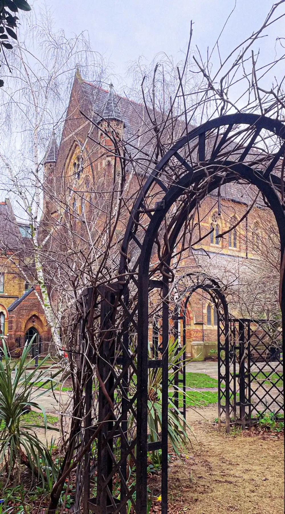 London's Secret Gardens: Mark Street Gardens, Shoreditch hidden gems - best things to do in east london - hidden parks in london sightseeing - most beautiful places in london bucket list 