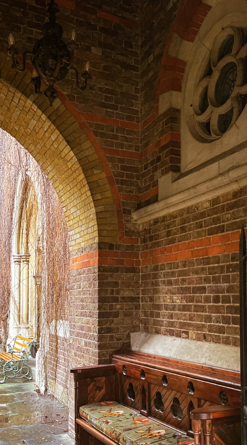 London's Secret Gardens: Mark Street Gardens, Shoreditch hidden gems - best things to do in east london - hidden parks in london sightseeing - most beautiful places in london bucket list 