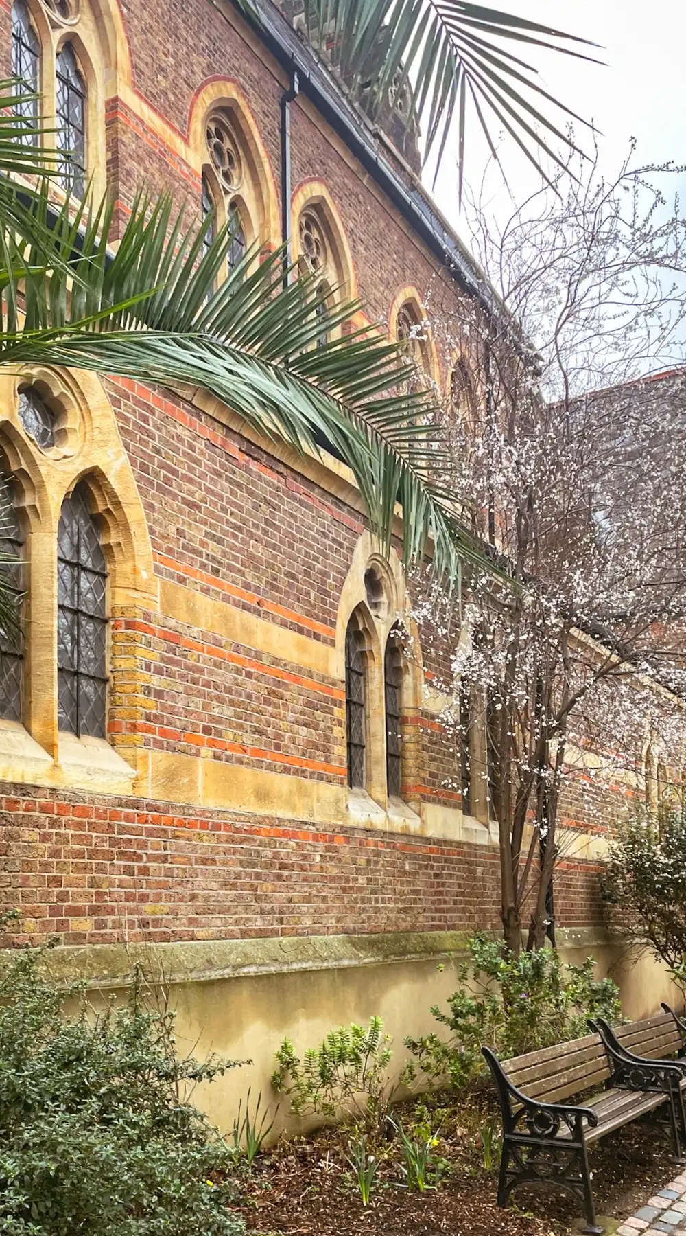 London's Secret Gardens: Mark Street Gardens, Shoreditch hidden gems - best things to do in east london - hidden parks in london sightseeing