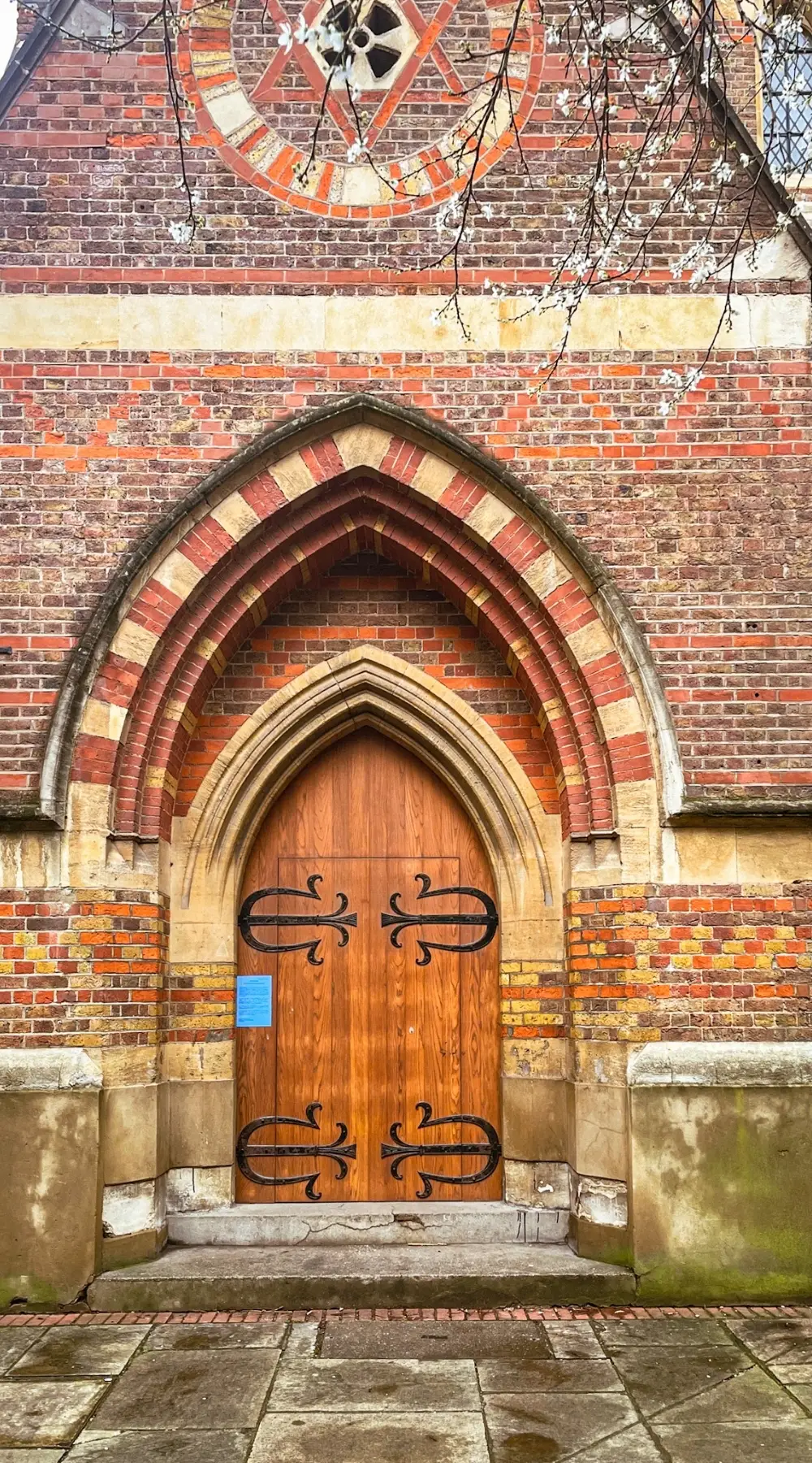 London's Secret Gardens: Mark Street Gardens, Shoreditch hidden gems - best things to do in east london - hidden parks in london sightseeing