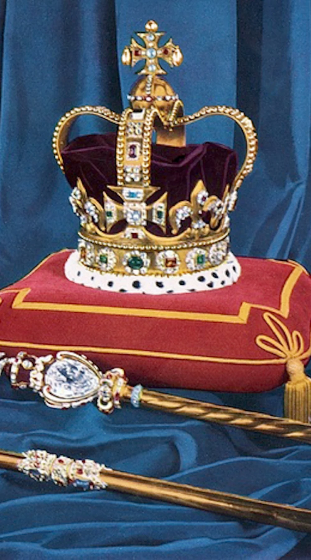 London Itinerary for Jewelry Lovers: Crown Jewels at the Tower of London