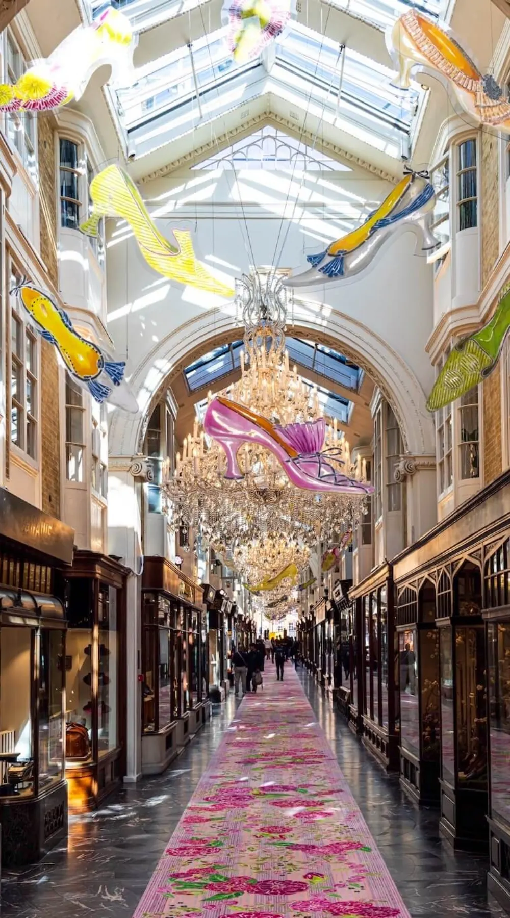 London Itinerary for Jewelry Lovers: Mayfair's Burlington Arcade