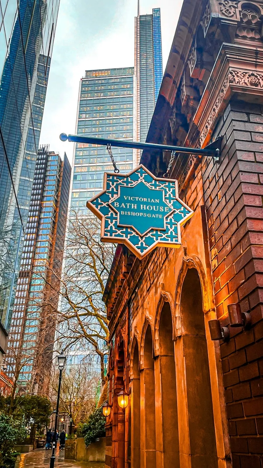 most secret places in london victorian bathhouse photos history near st botolph bishopsgate church - unique places to visit in london off the beaten path - things to do near liverpool street and city of london - most colorful places in london aesthetic architecture