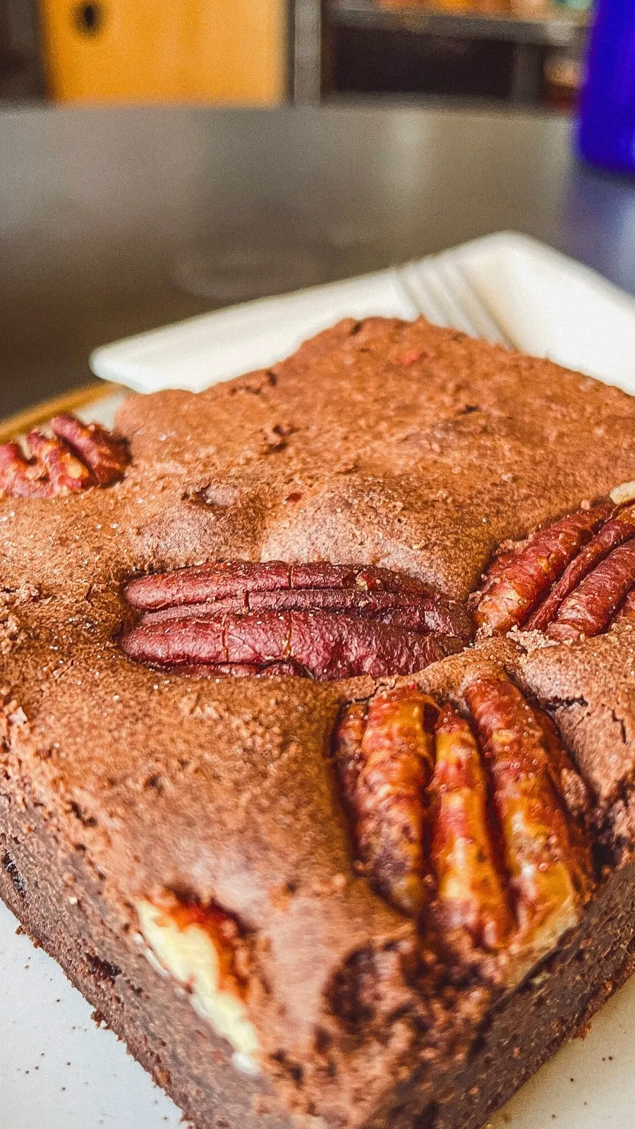 best halal cafes in london food guide - best halal full english breakfast in london hidden food gems - must eat places in london brunch - rustic coffee shops in london - vegan breakfast london - best cakes in london brownie chai latte