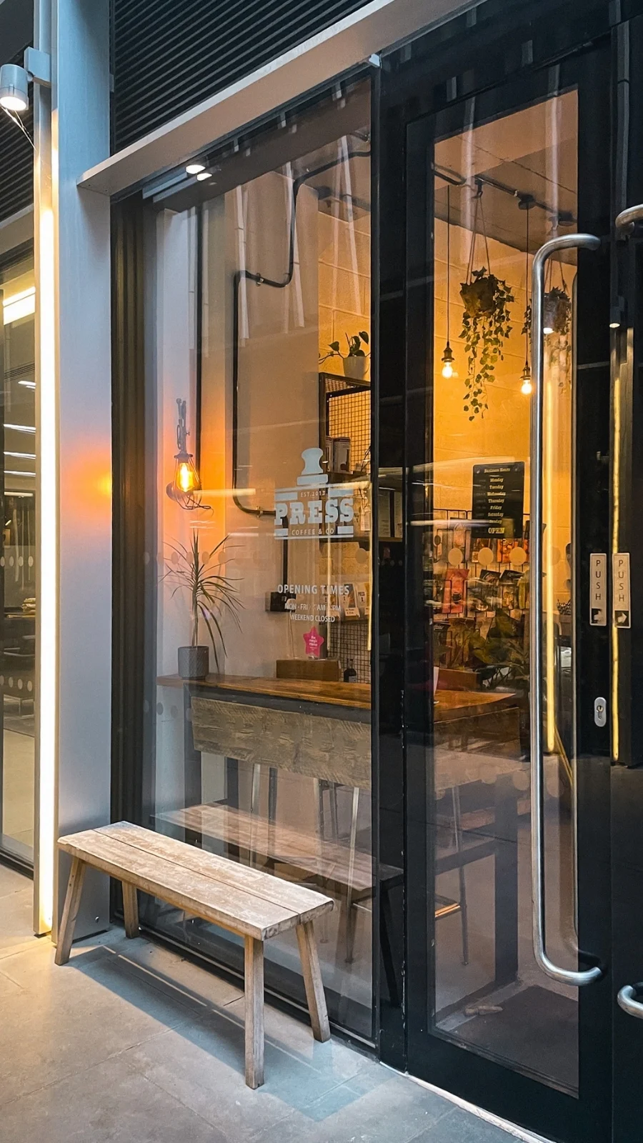 Central London's Cute Cafes: Press Coffee Co Review chancery lane - best coffee shops in city of london - rustic cafes in london - colorful lattes in london - best banana bread in london - best brownies in london - fleet street coffee shop