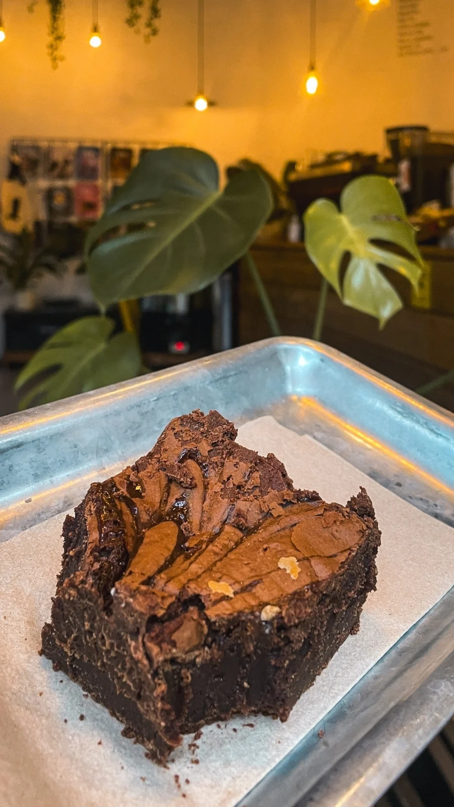 Central London's Cute Cafes: Press Coffee Co Review chancery lane - best coffee shops in city of london - rustic cafes in london - colorful lattes in london - best banana bread in london - best brownies in london - fleet street coffee shop