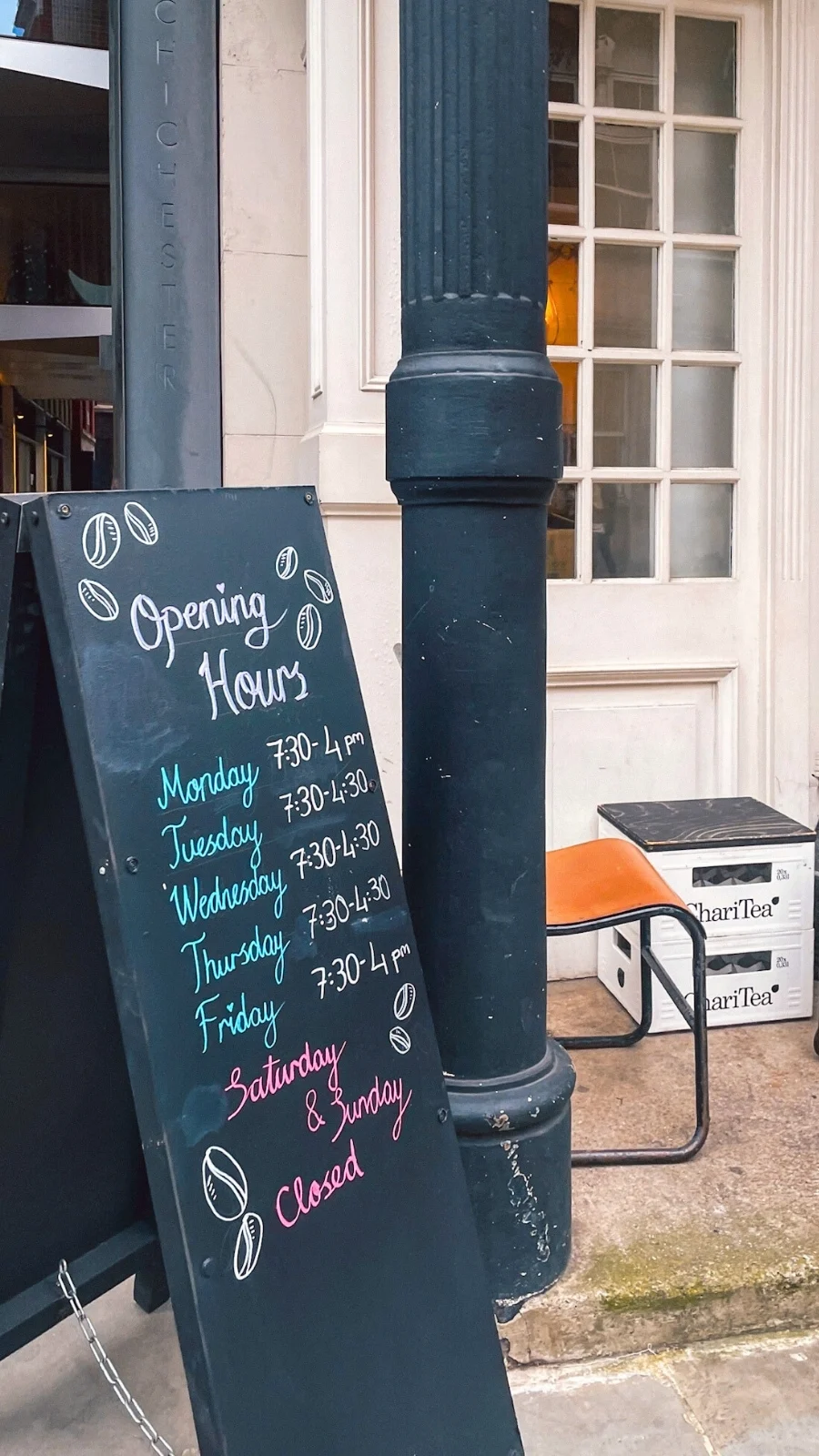 Central London's Cute Cafes: Press Coffee Co Review chancery lane - best coffee shops in city of london - rustic cafes in london - colorful lattes in london - best banana bread in london - best brownies in london - fleet street coffee shop