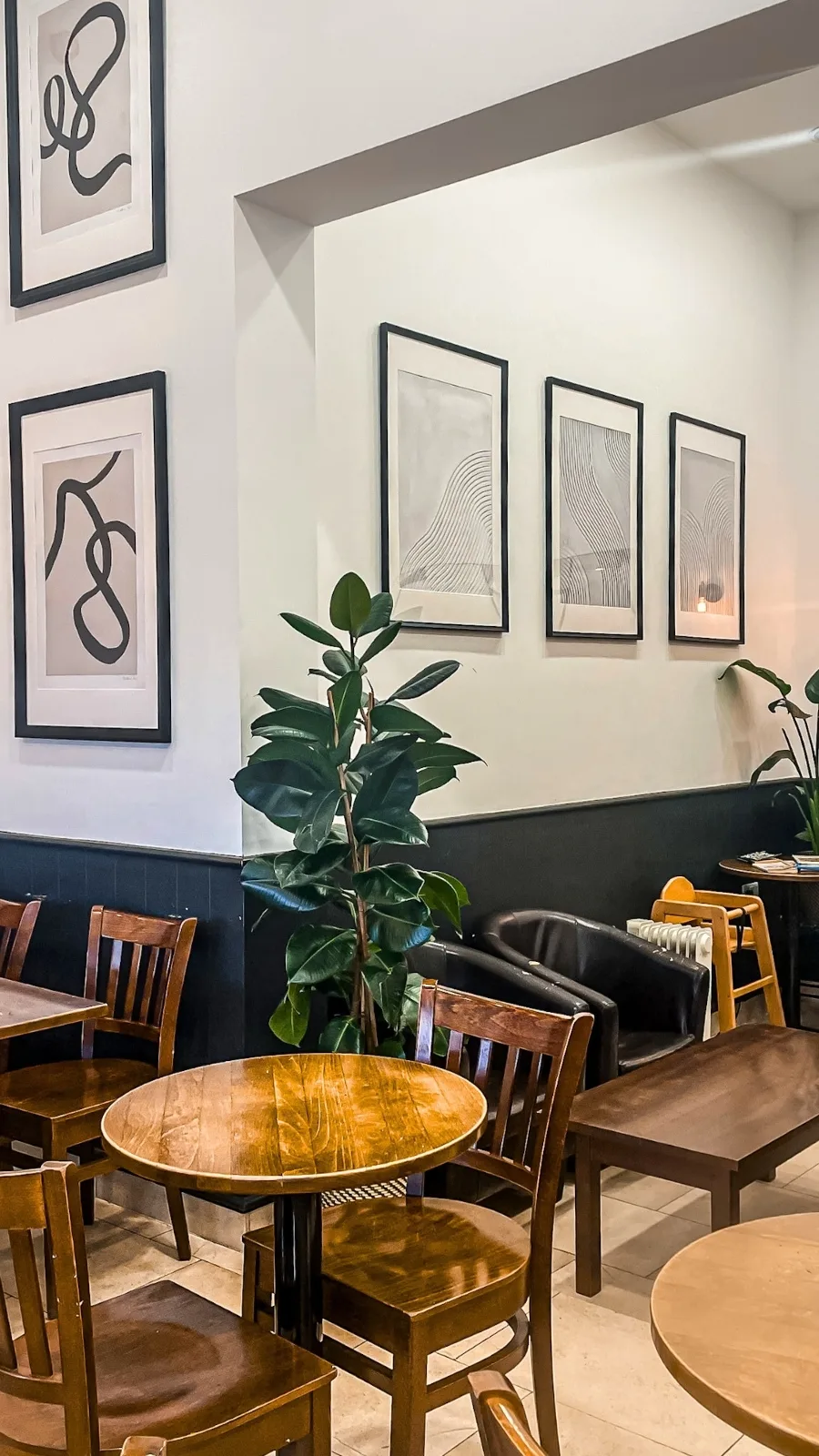 secret cafes in london food guide - london nest deli willesden green review photos menu - best breakfast in london cinnamon buns, muffins, banana bread - must eat places in london travel guide