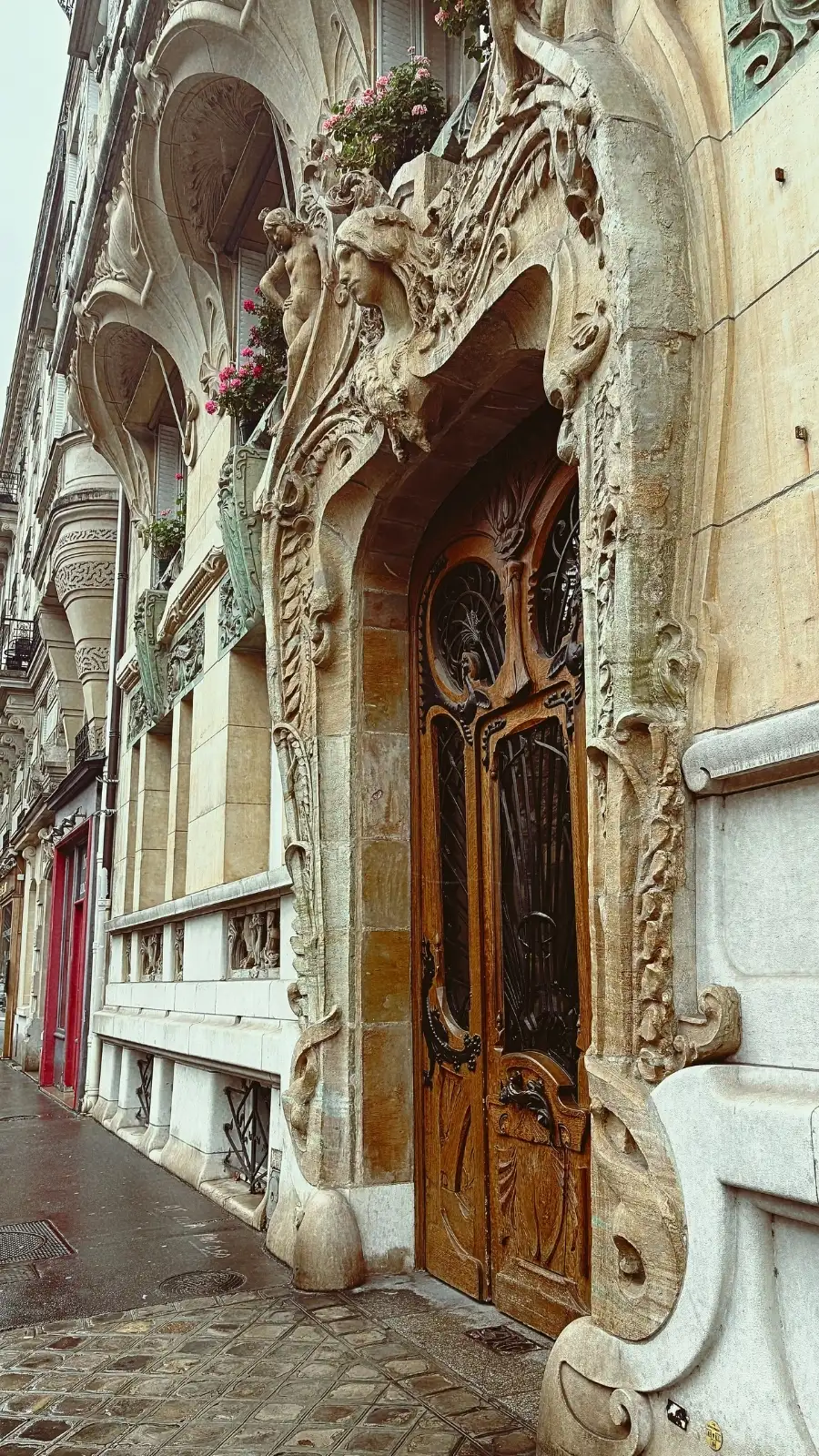 most beautiful places in paris france travel guide - free things to do in paris bucket list - art nouveau buildings in paris off the beaten path - places with view of eiffel tower - lavirotte building 29 avenue rapp history