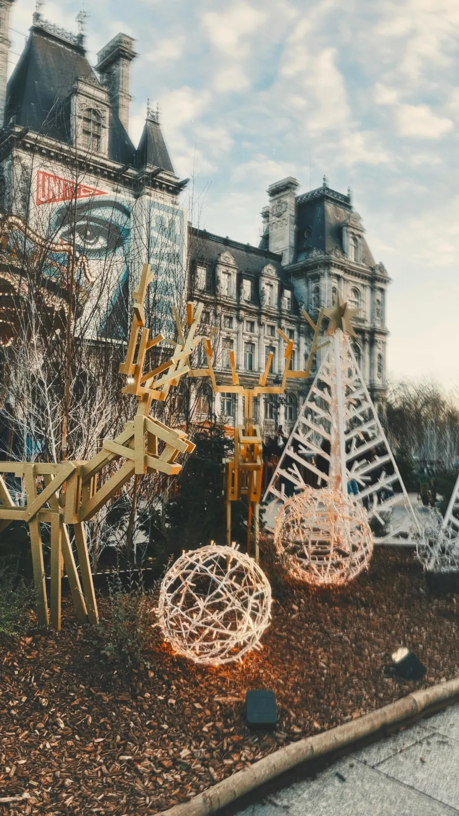 Christmas Decorations in Paris: Hotel de Ville