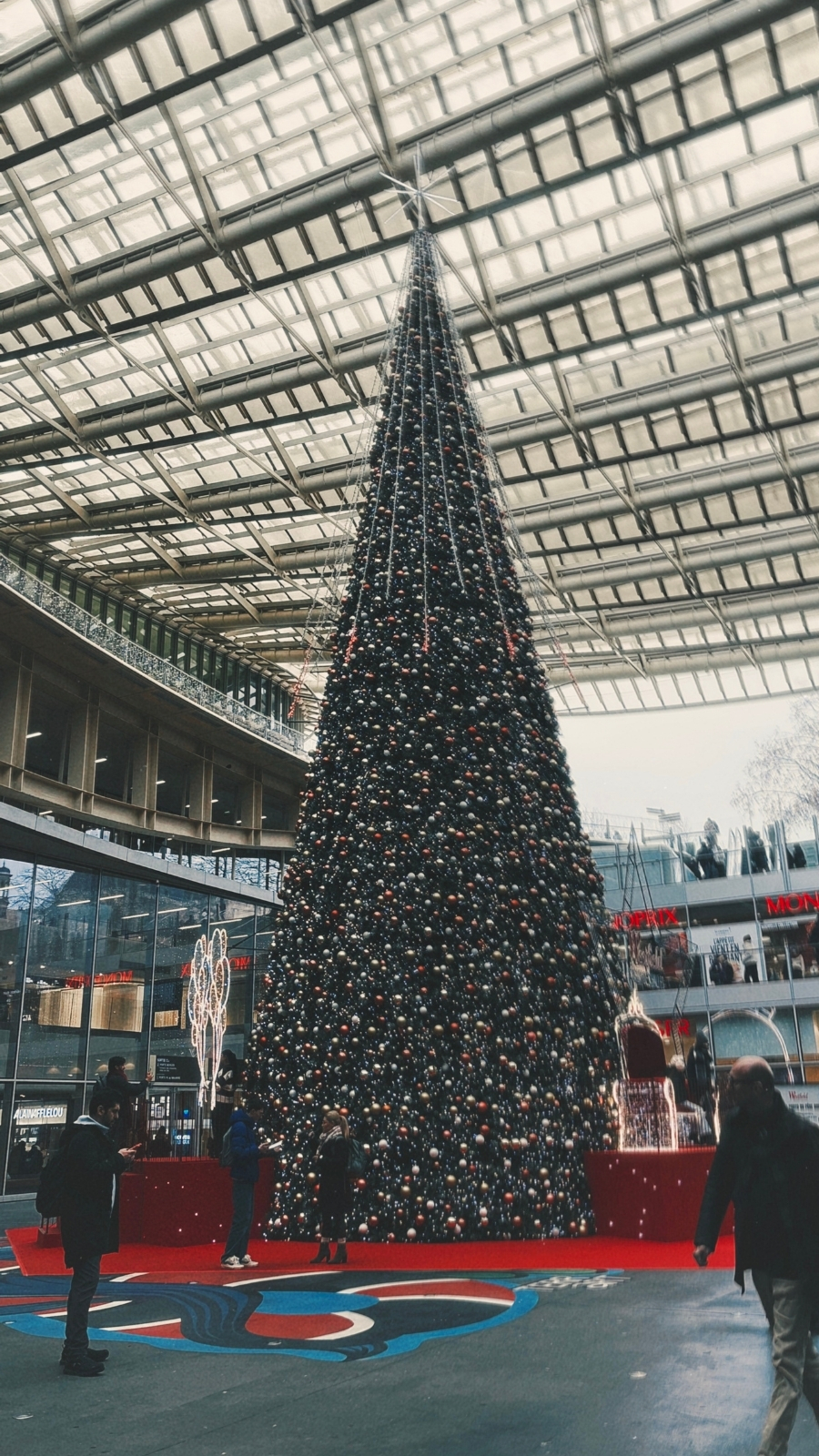Best Christmas Decorations in Paris: Chatelet