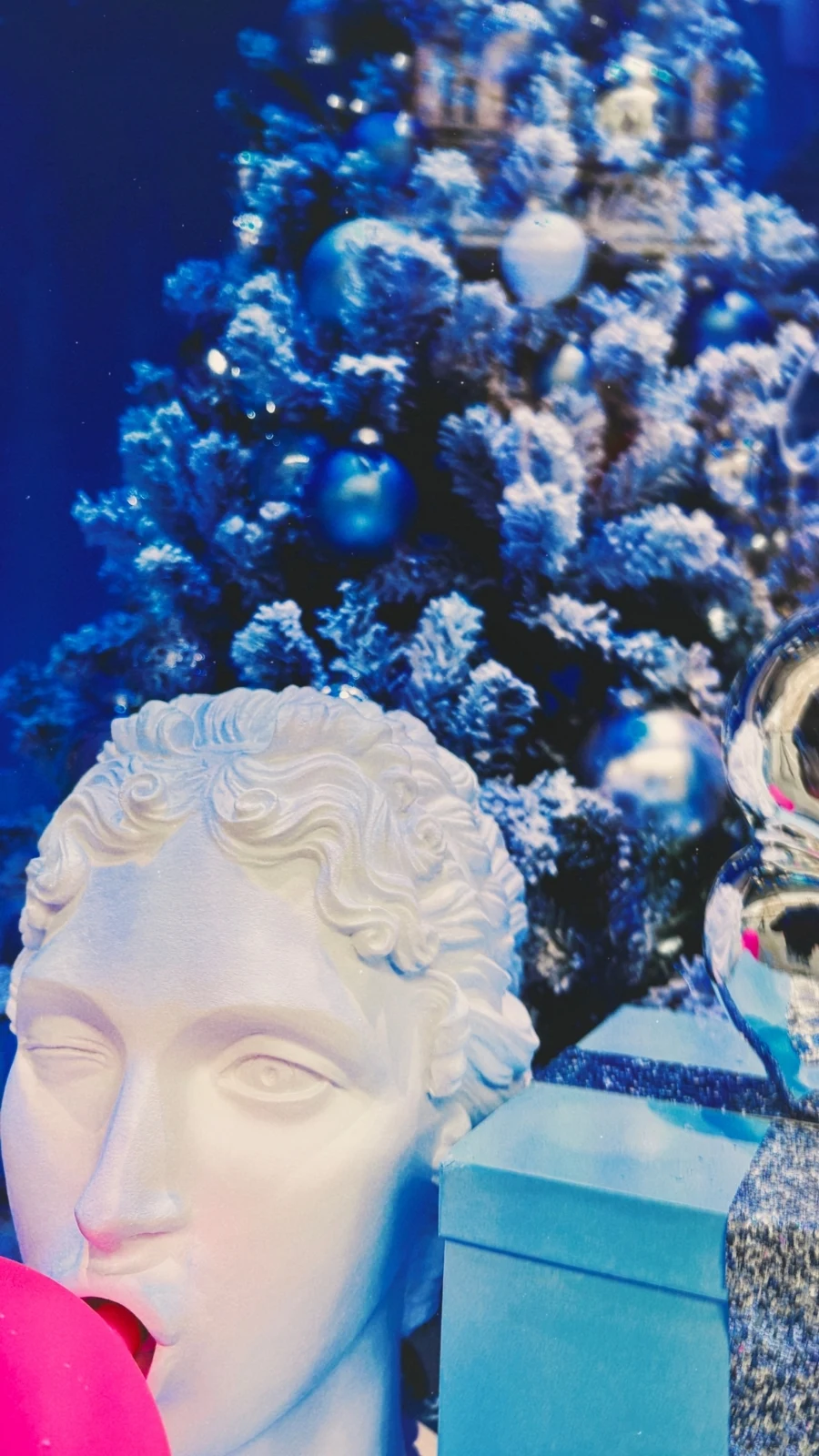 Best Christmas Decorations in Paris: BHV, Department Stores and Shops
