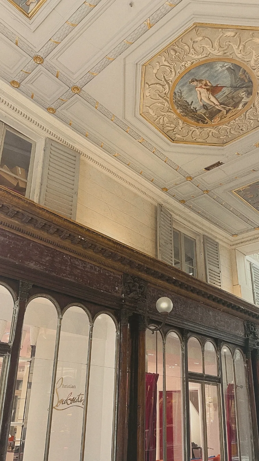 Shopping Arcades in Paris: Galerie Vero-Dodat
