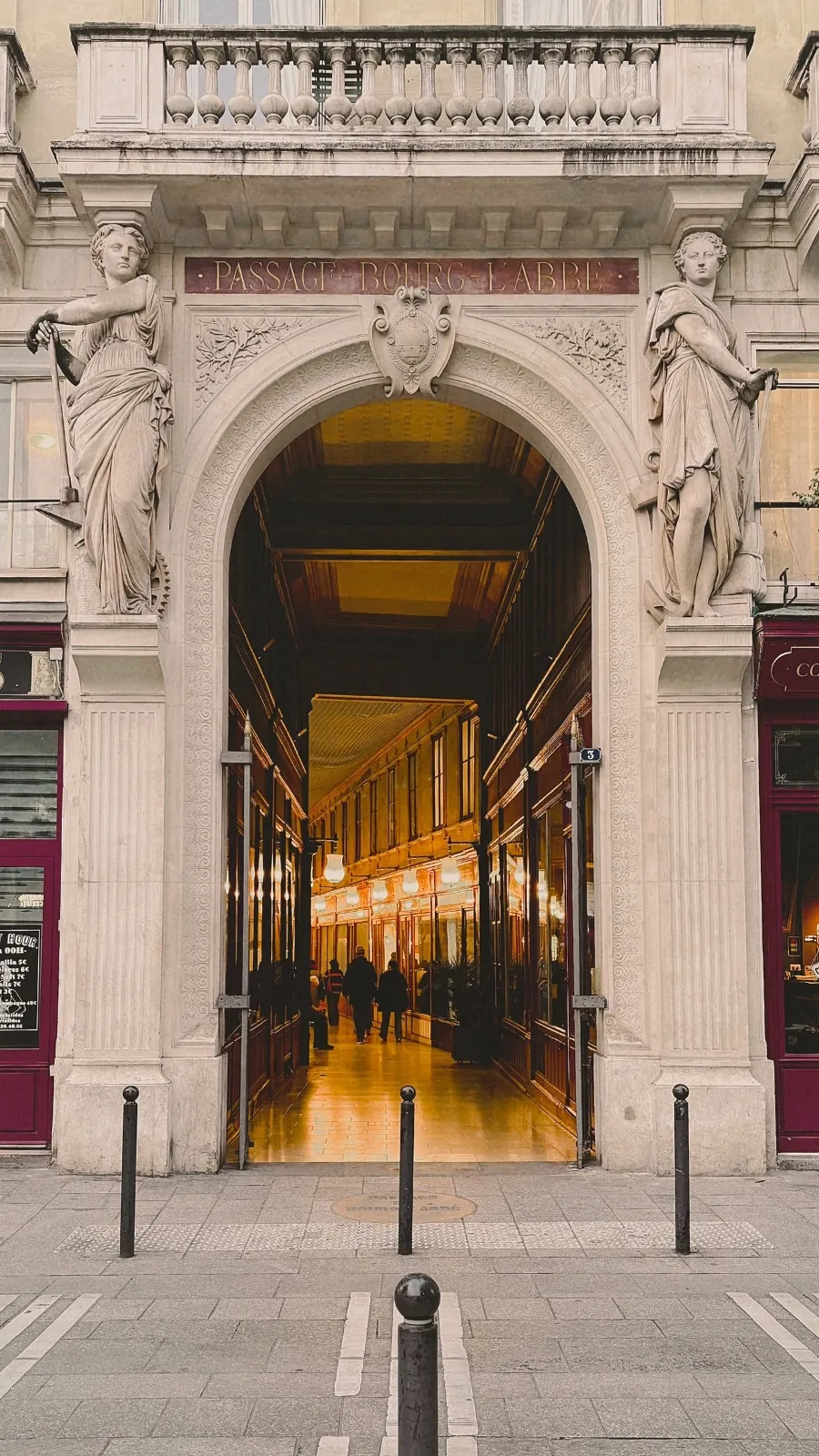 Shopping Arcades in Paris: Passage Bourg-l'Abbé