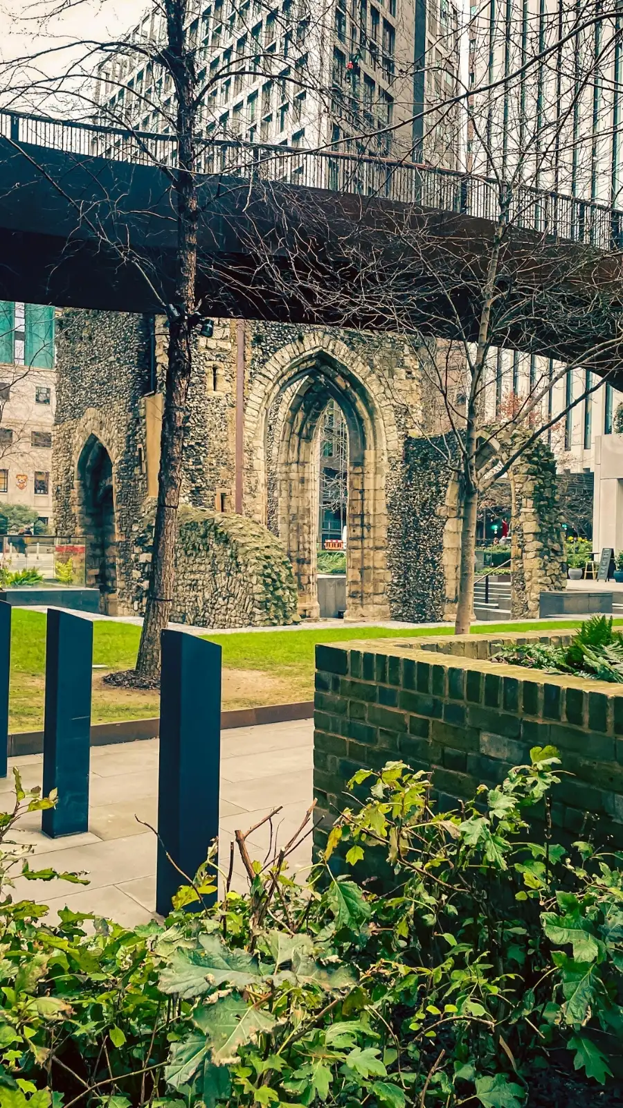 London's Hidden St Alphage Garden: Church Ruins in the City of london travel guide - most secret places in london off the beaten path bucket list - historical sites in london - secret photo spots