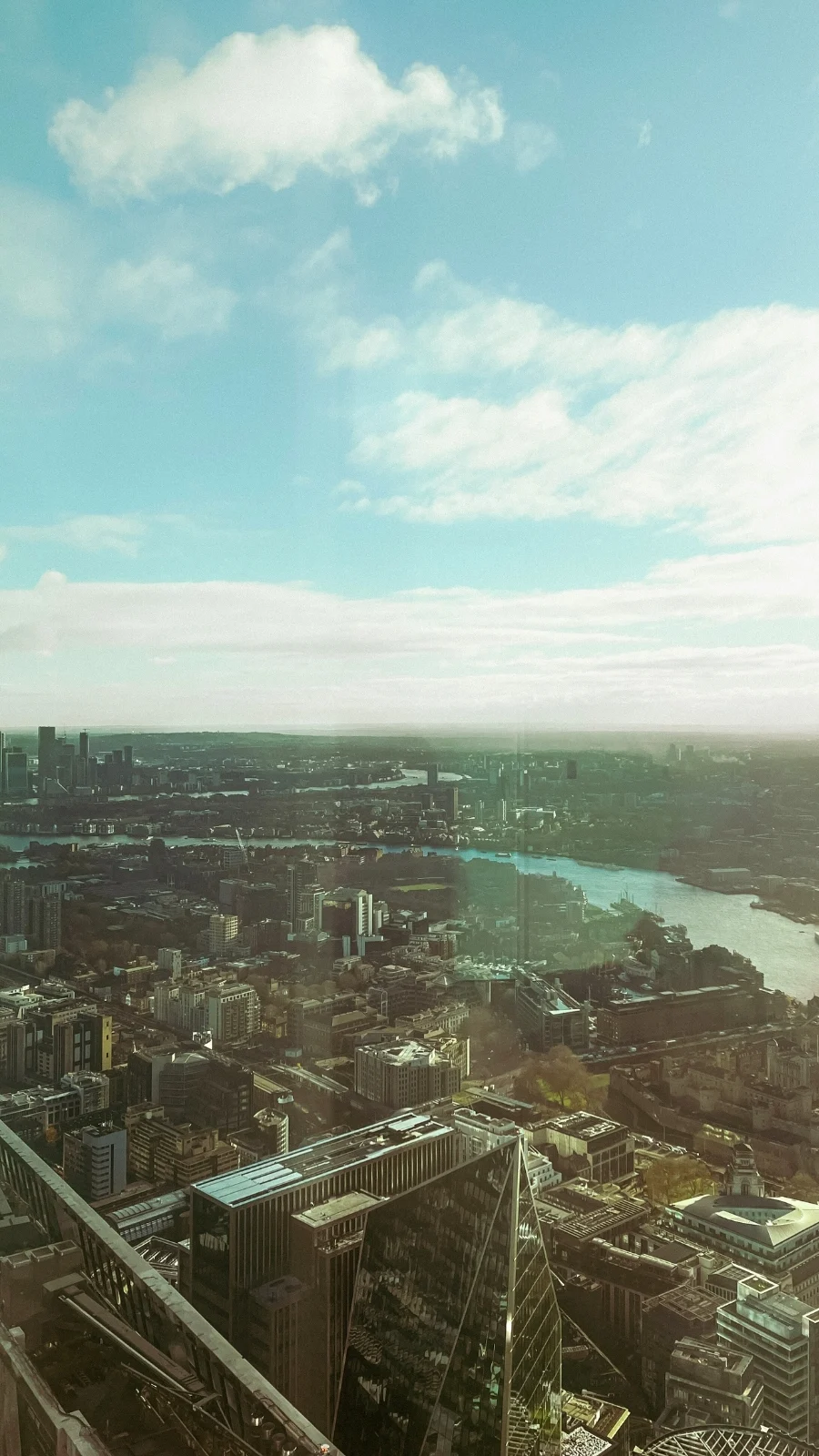 free viewpoints in london horizon 22 review how to visit - free rooftops in london city travel guide - best things to do in london bucket list