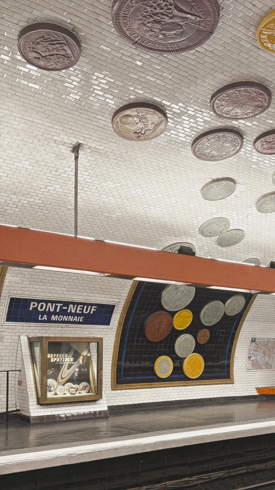 Unusual Metro Stations in Paris: Pont Neuf (La Monnaie)
