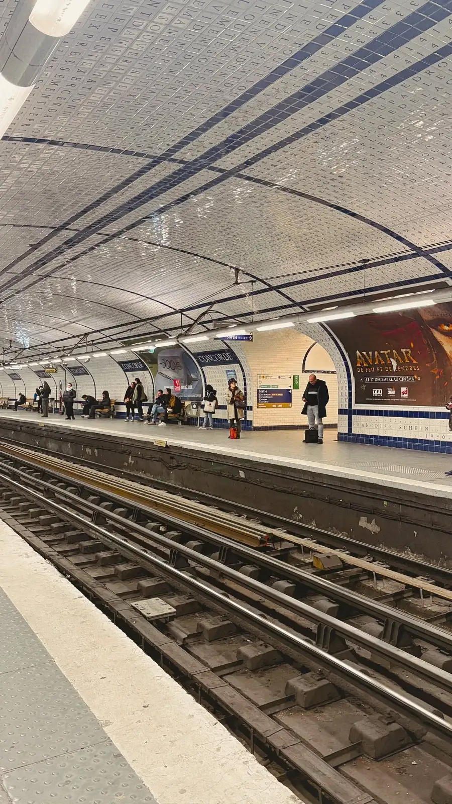 Unusual Metro Stations in Paris: Concorde, Lines 1, 8, 12
