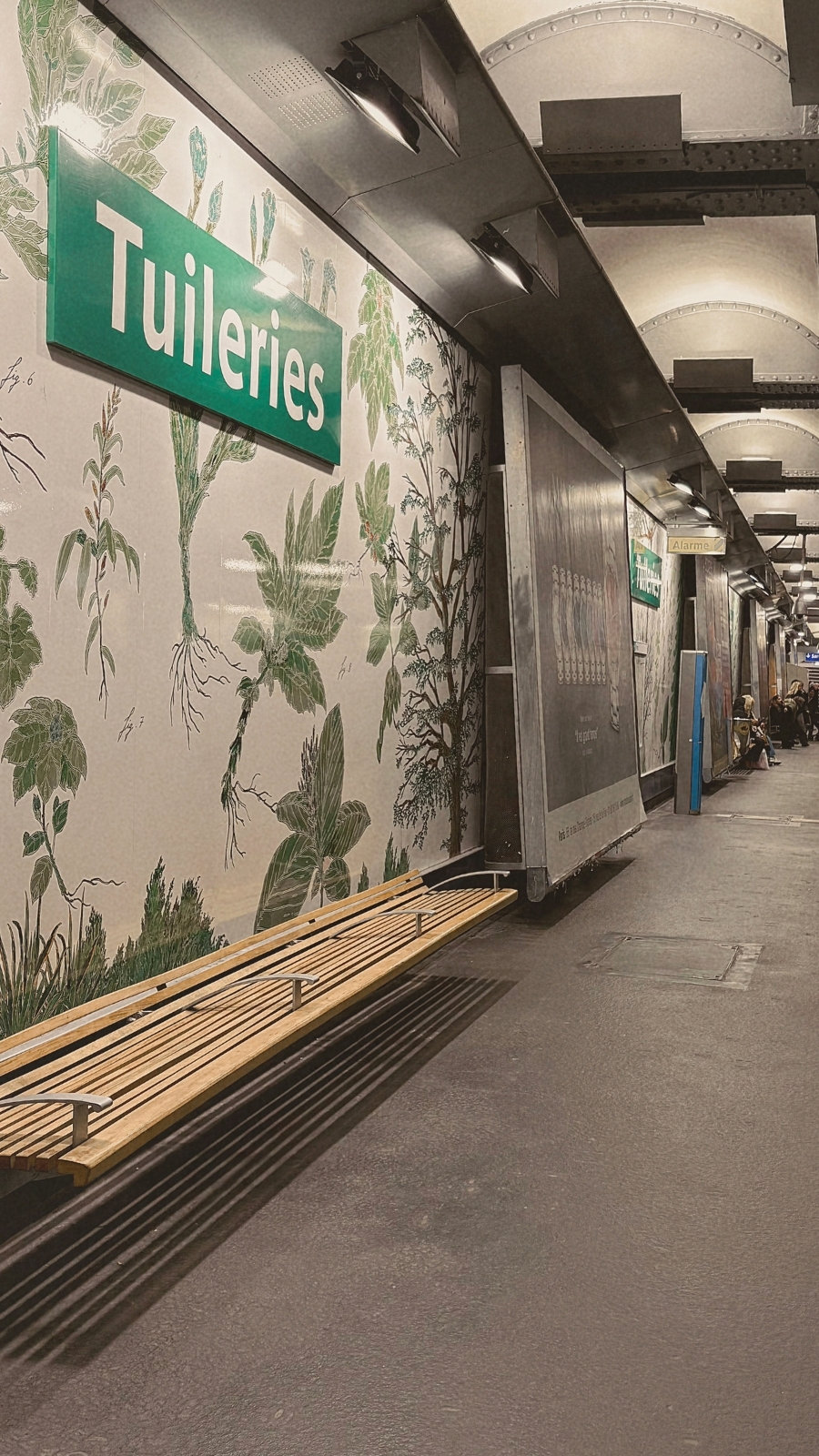 Beautiful Metro Stations in Paris: Tuileries