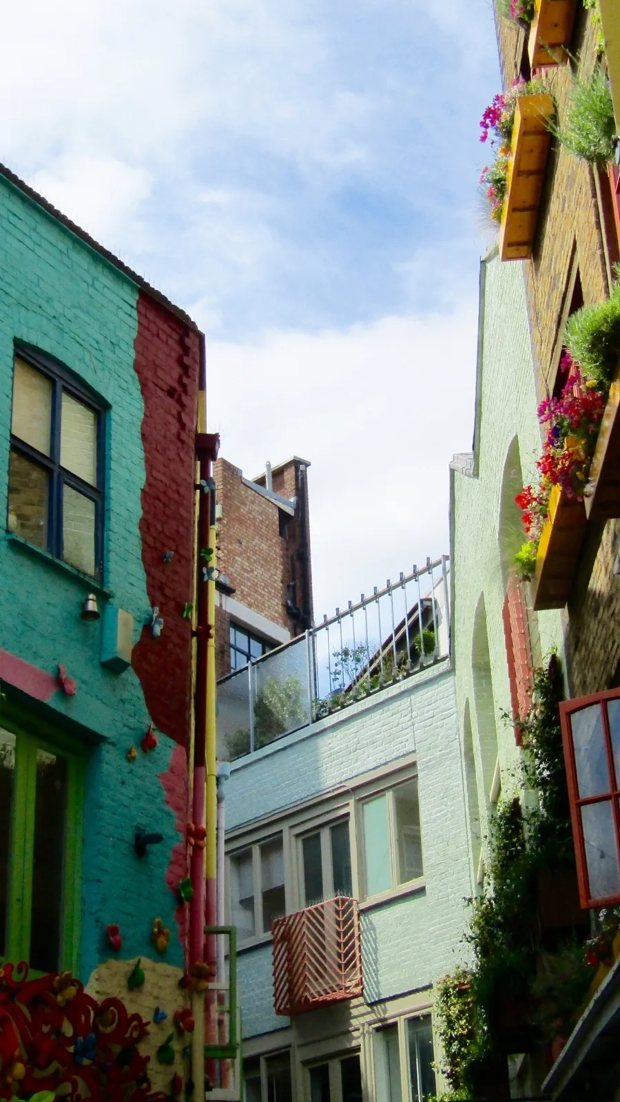 Beautiful Areas in Central London: Seven Dials and Covent Garden