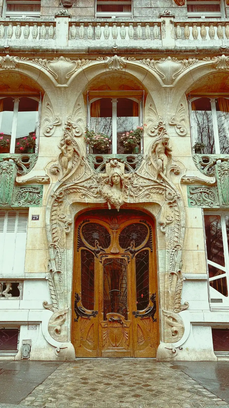 Art Nouveau in Paris: Lavirotte Building, Avenue Rapp