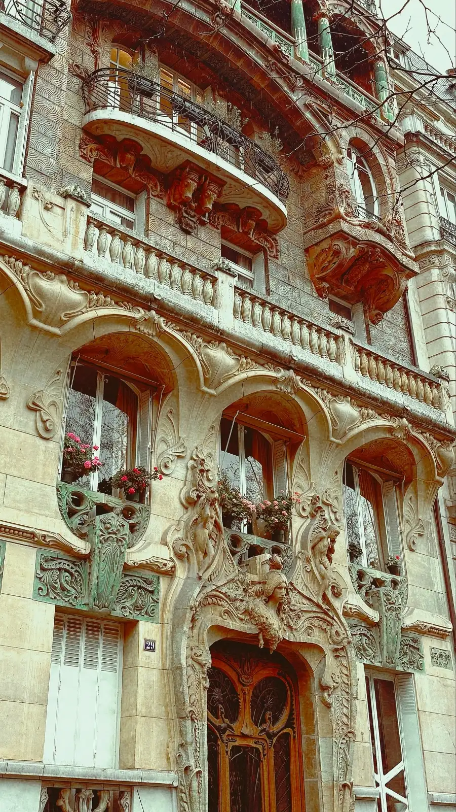 Art Nouveau in Paris: Lavirotte Building, Avenue Rapp