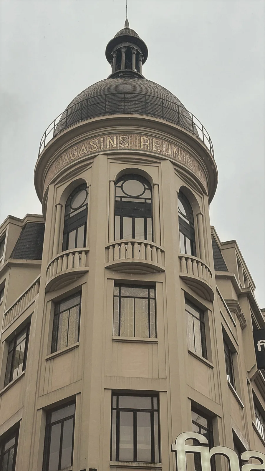 Art Nouveau in Paris: Fnac Building, ex-Magasins Réunis, Ternes