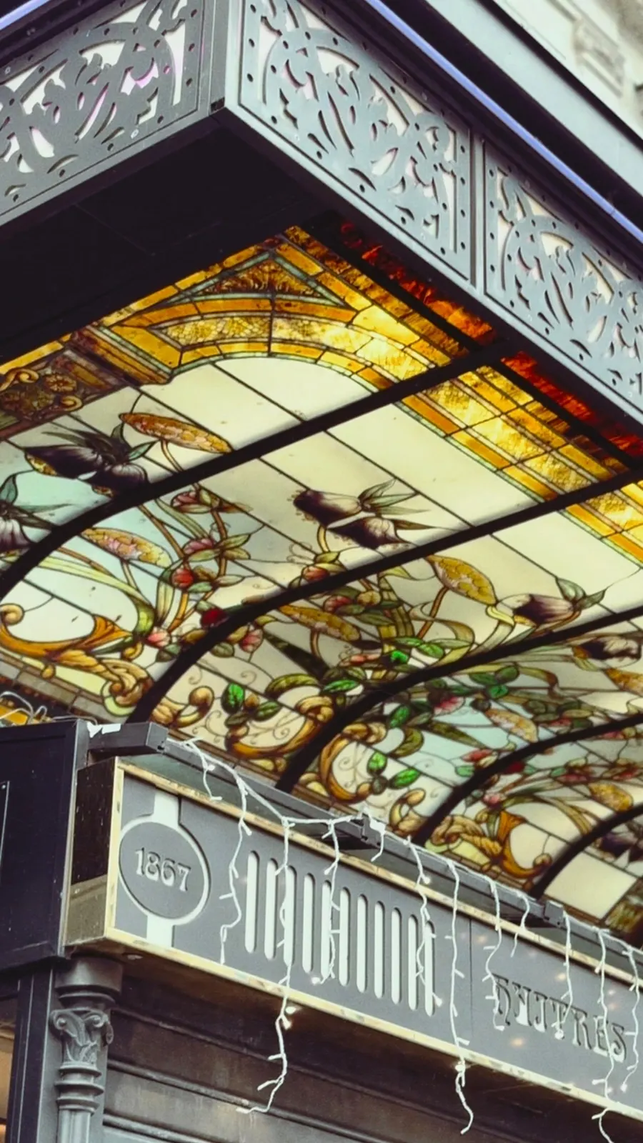 Art Nouveau in Paris: Brasserie Mollard, Saint Lazare