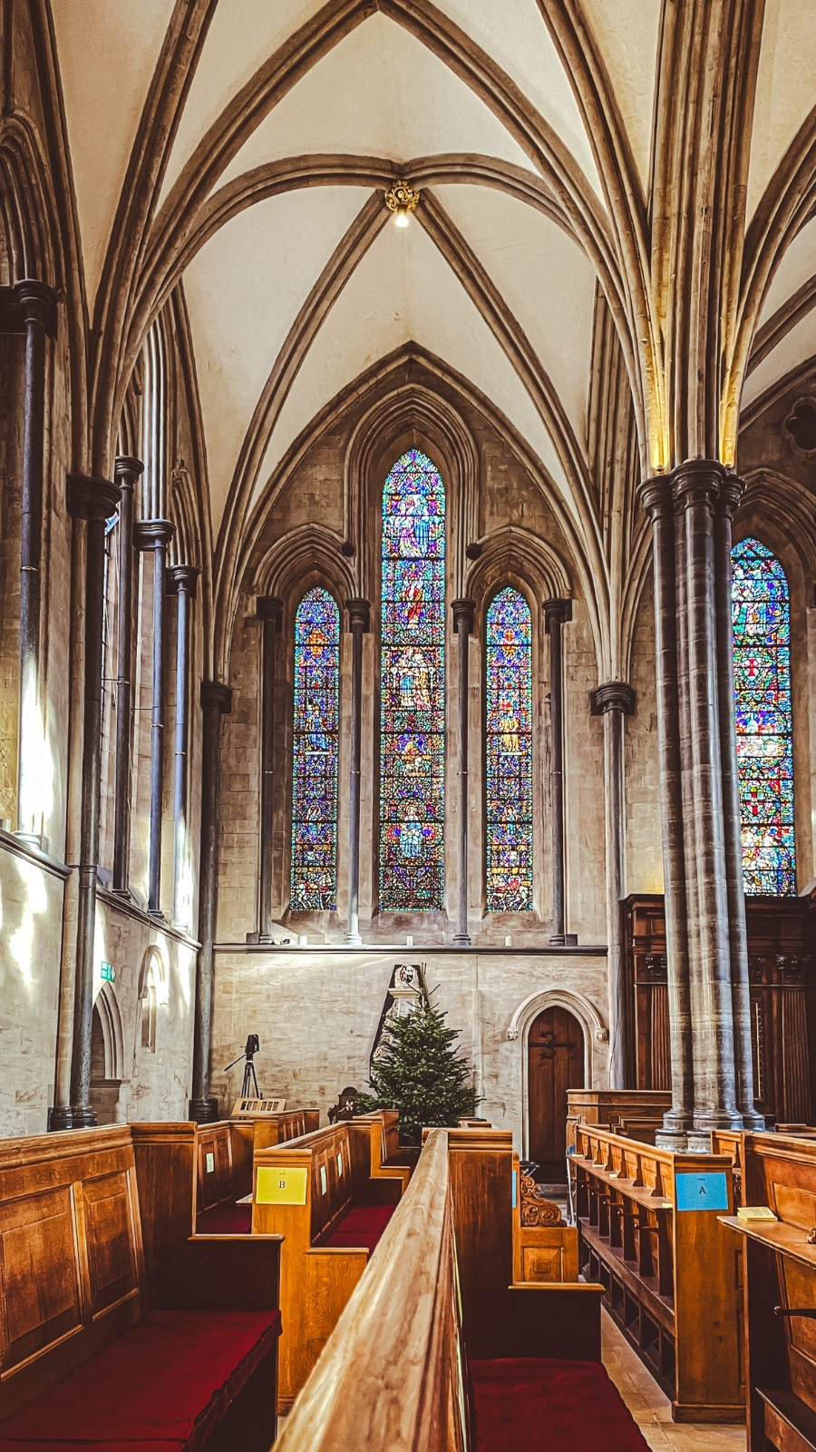 medieval places in london travel guide - historical sites in london temple church history photos - cheap things to do in london off the beaten path - beautiful places in london bucket list knights templar in london