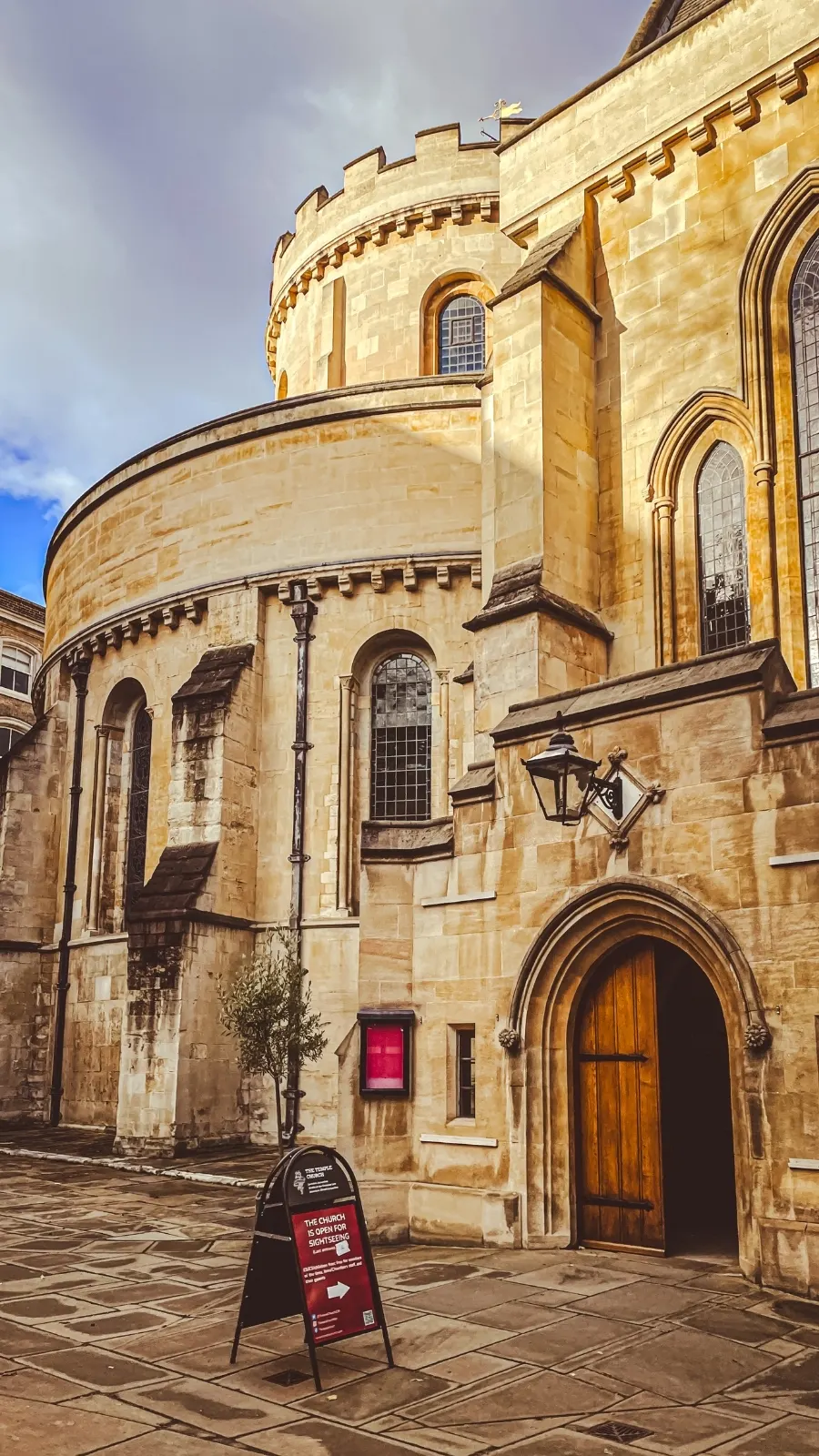 medieval places in london travel guide - historical sites in london temple church history photos - cheap things to do in london off the beaten path - beautiful places in london bucket list