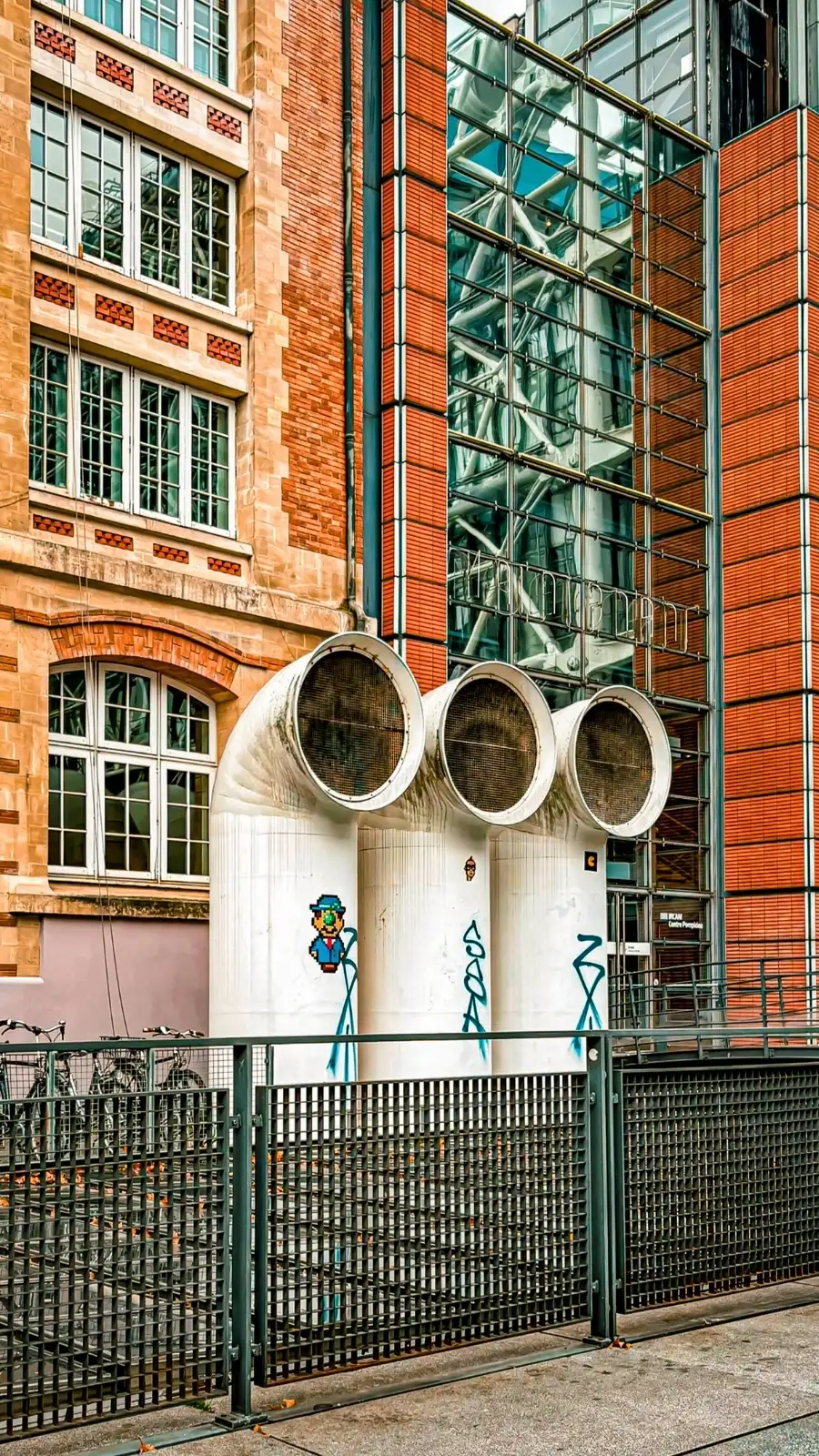 Paris's Stravinsky Fountain: Secret Street Art & Sculptures - best hidden gems in paris - chatelet centre georges pompidou paris travel guide - fontaine stravinsky photos