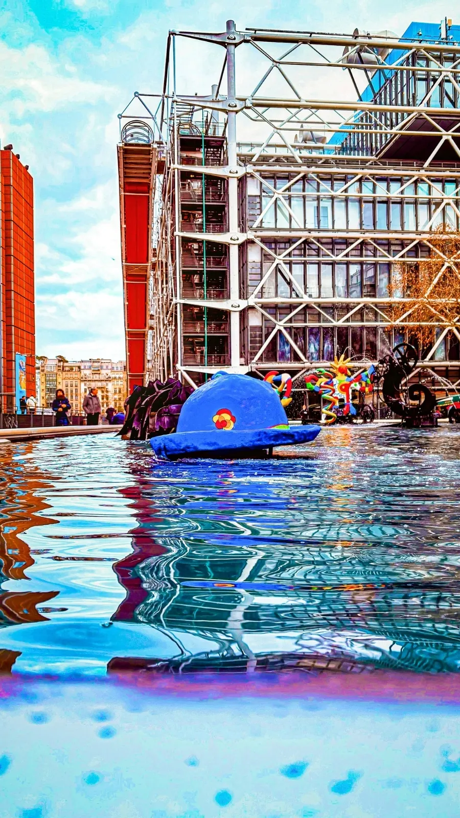 Paris's Stravinsky Fountain: Secret Street Art & Sculptures - best hidden gems in paris - chatelet centre georges pompidou paris travel guide - fontaine stravinsky photos - most secret places in paris off the beaten path 