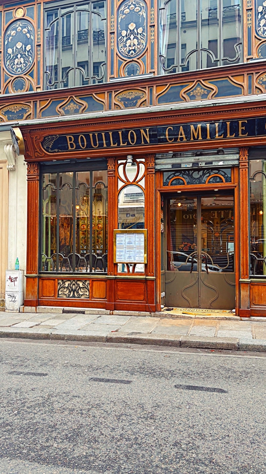 Bouillon Racine, Paris: An Art Nouveau Masterpiece - beautiful restaurants in paris for a date