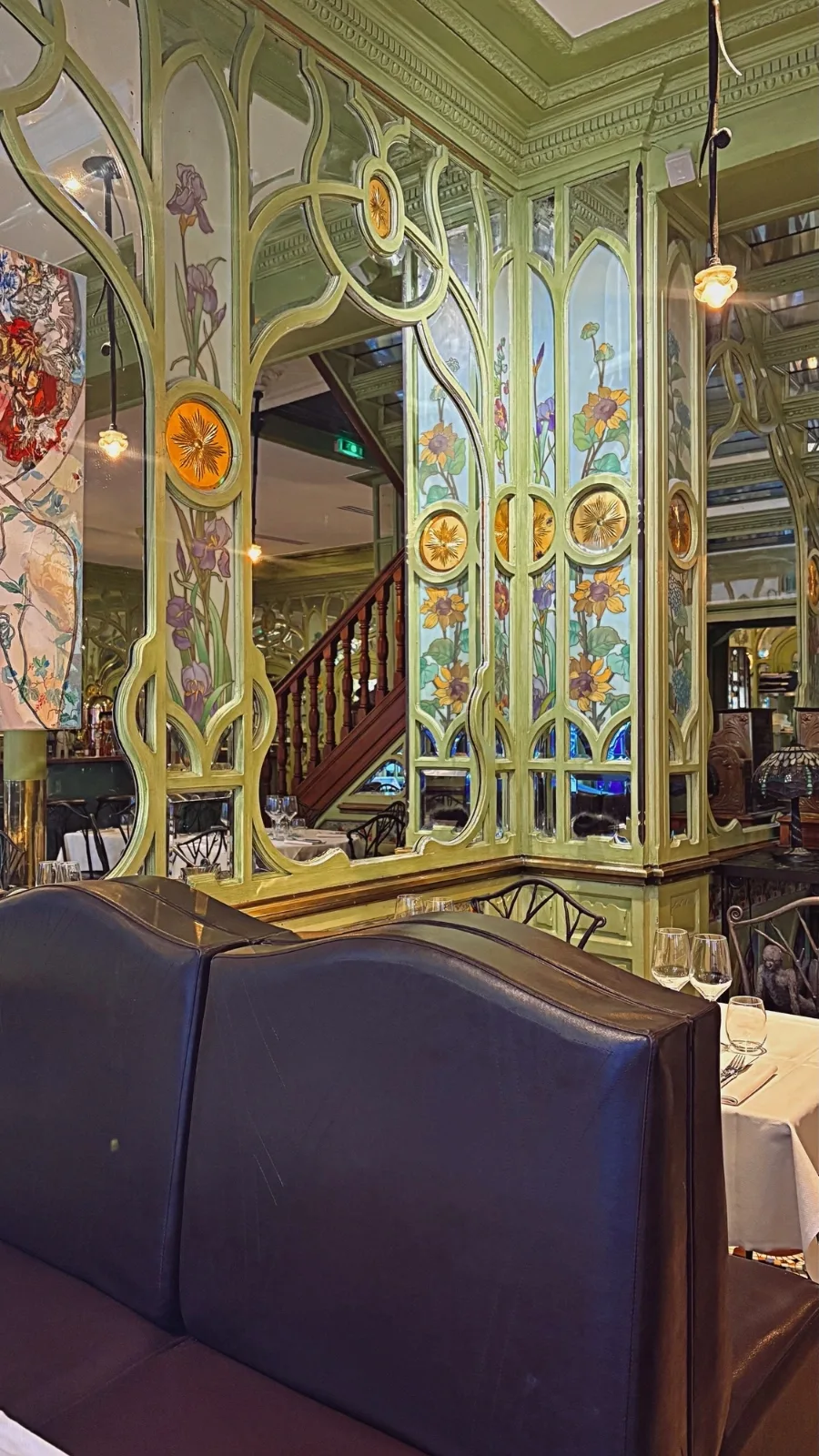 Bouillon Racine, Paris: An Art Nouveau Masterpiece - beautiful restaurants in paris for a date