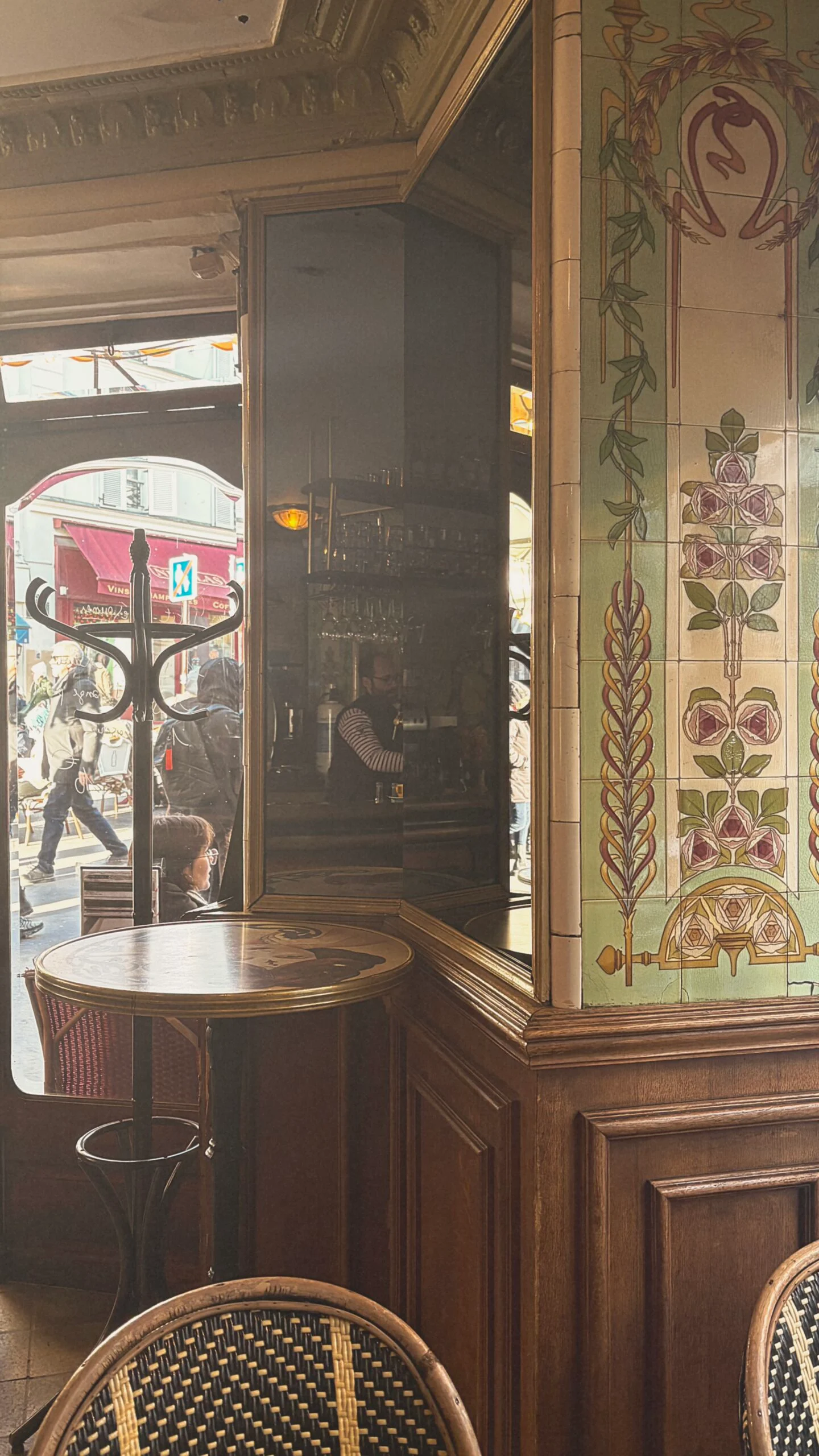 most beautiful cafes in paris montmartre lux bar - historic cafes in paris travel guide - art nouveau in paris - belle epoque places in paris bucket list 