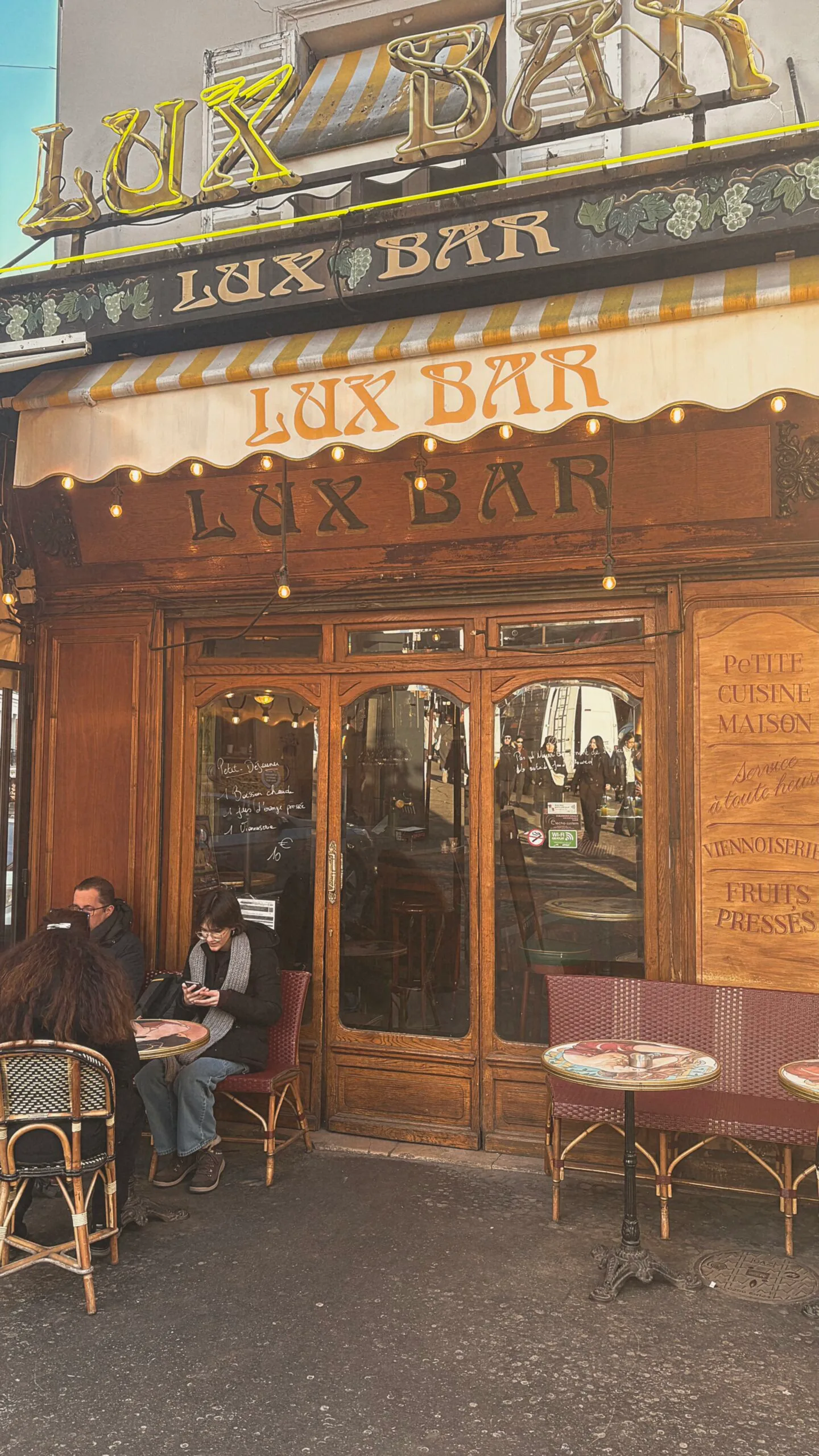 most beautiful cafes in paris montmartre lux bar - historic cafes in paris travel guide - art nouveau in paris - belle epoque places in paris bucket list 