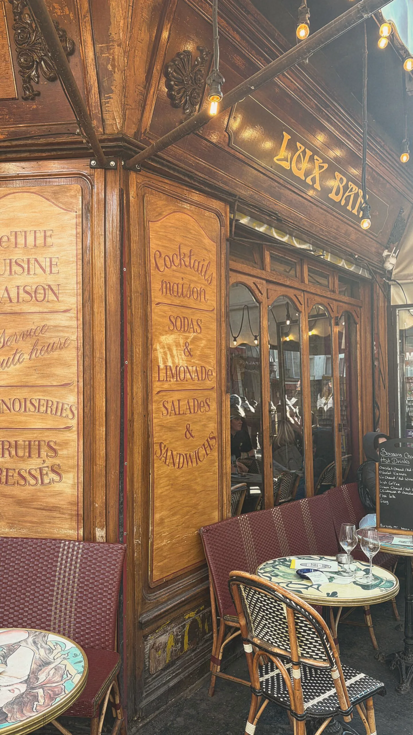 most beautiful cafes in paris montmartre lux bar - historic cafes in paris travel guide - art nouveau in paris - belle epoque places in paris bucket list 