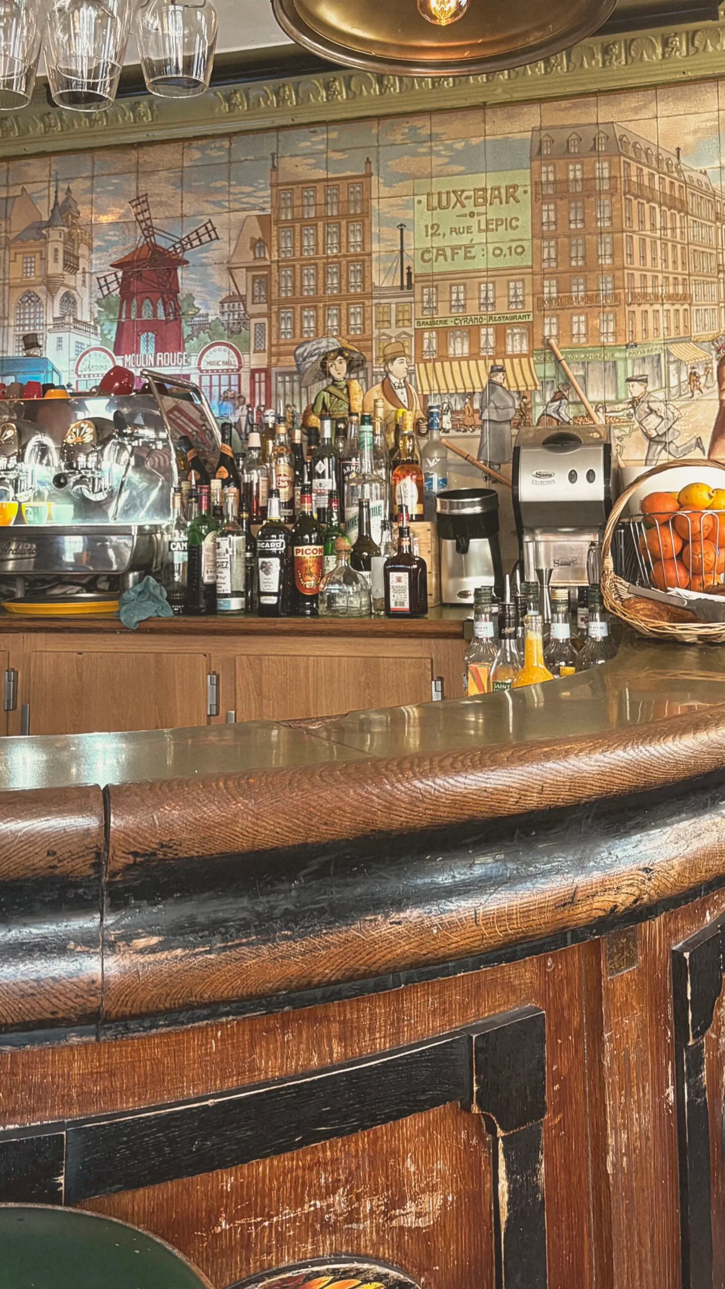 most beautiful cafes in paris montmartre lux bar - historic cafes in paris travel guide - art nouveau in paris - belle epoque places in paris bucket list 