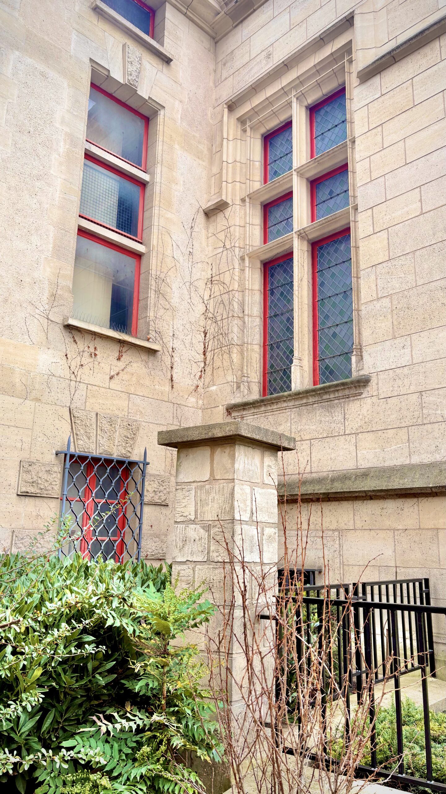 secret gardens in paris jardin monica vitti visit photos review - best hidden gems in paris travel guide bucket list - historic places in paris beautiful architecture medieval spots 