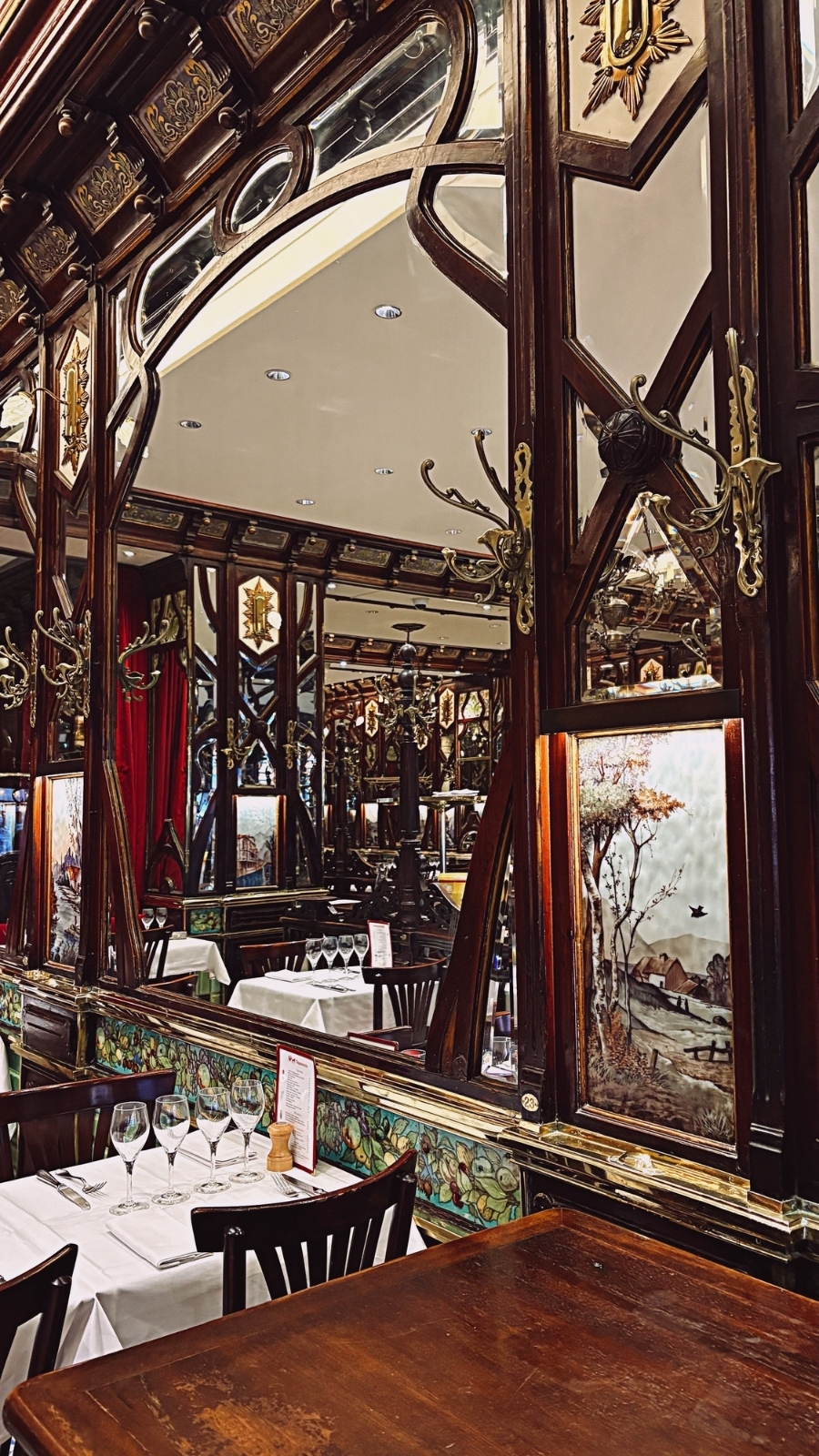 Brasserie Vagenende, Paris: A Luxe Art Nouveau Restaurant review photos - belle epoque restaurants chartier paris travel guide saint germain des pres