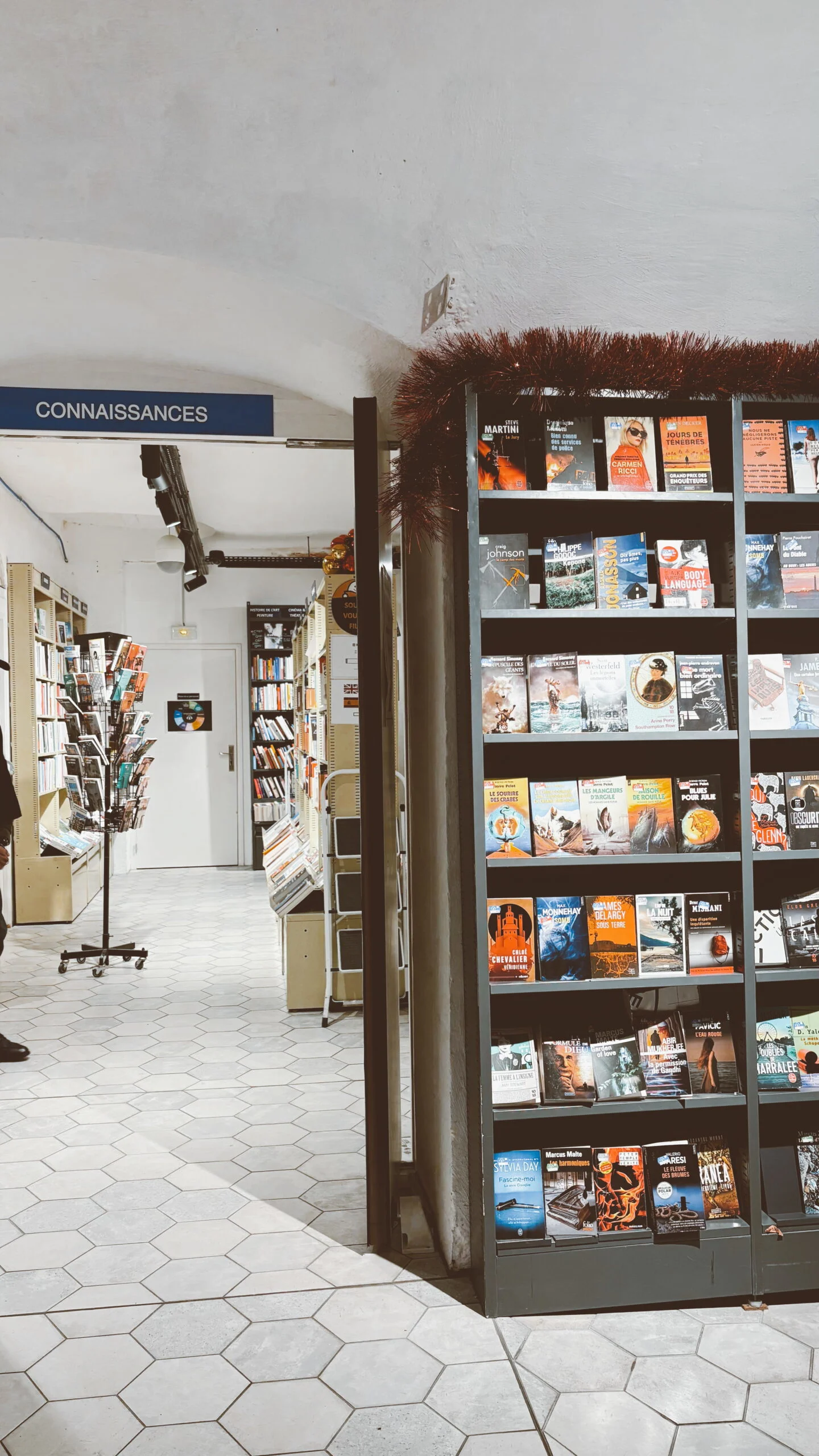best second hand bookstores in paris book off châtelet photos review - where to buy used books in paris near rue de rivoli - paris travel guide shopping bucket list