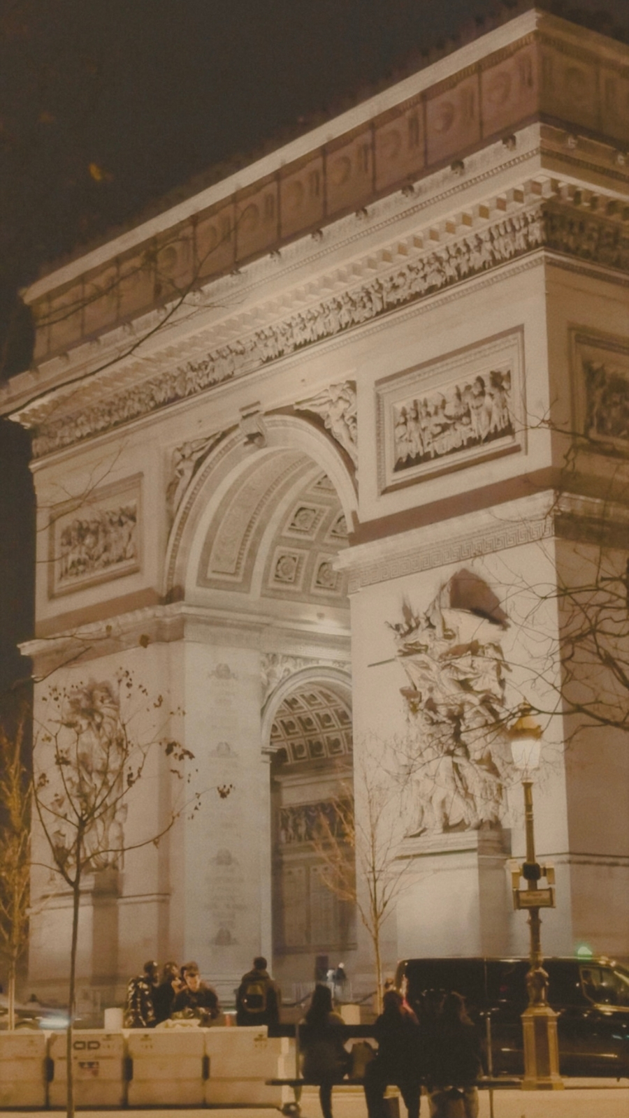 Best Free Views in Paris: Charles de Gaulle &Eacute;toile